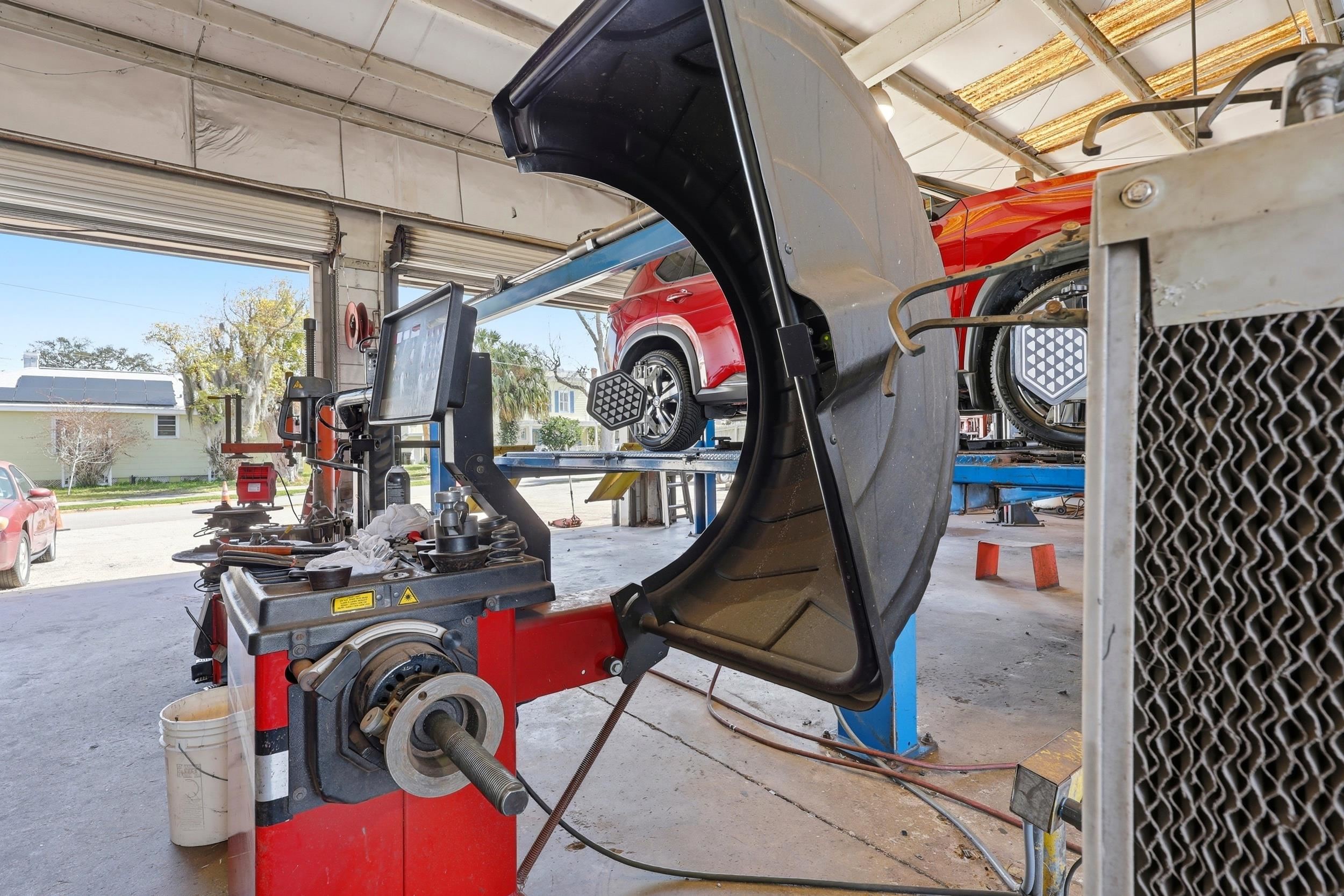 Image 46 of 64 For 2350 Ponce De Leon Blvd N