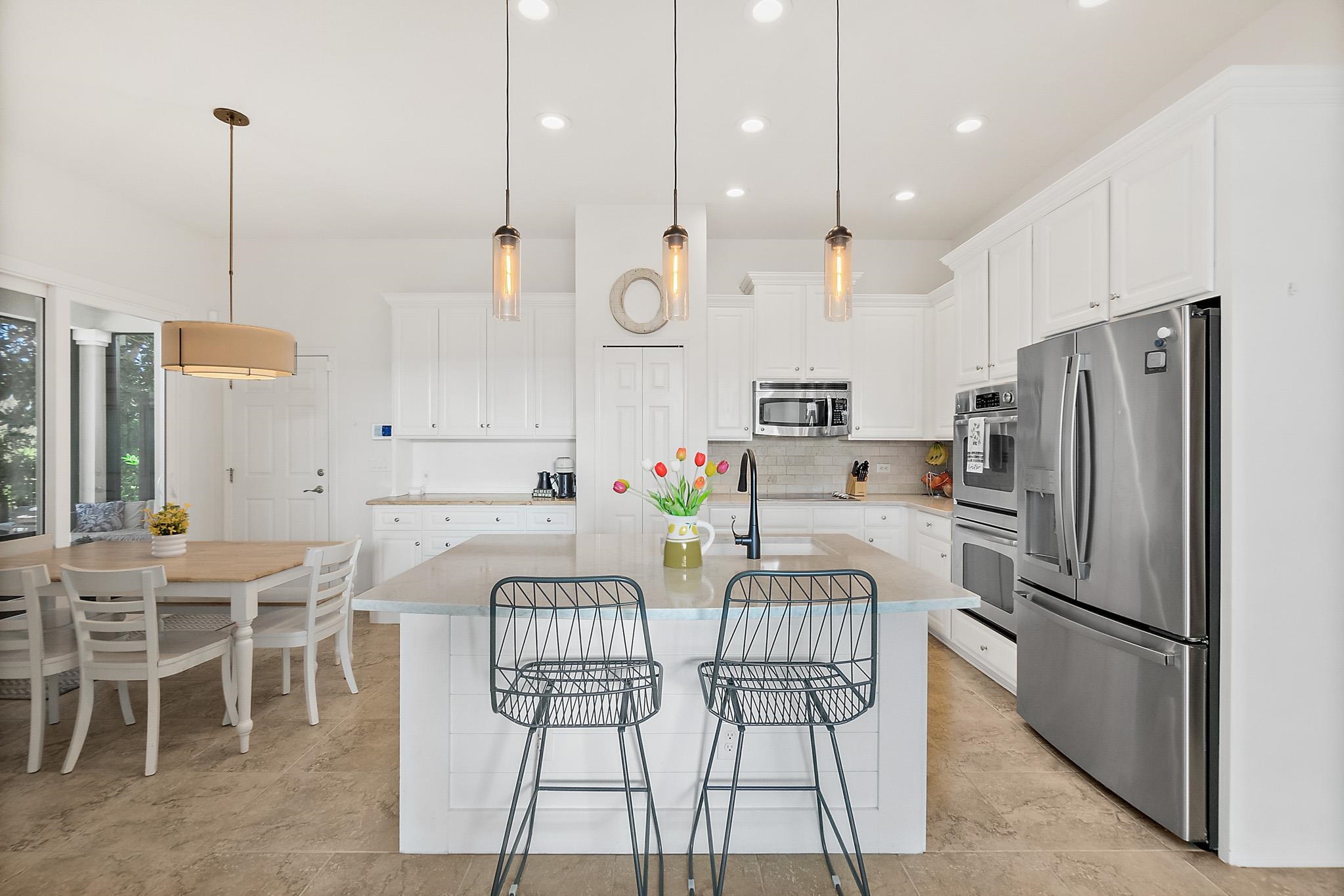 Image 12 of 62 For 383 High Tide Dr