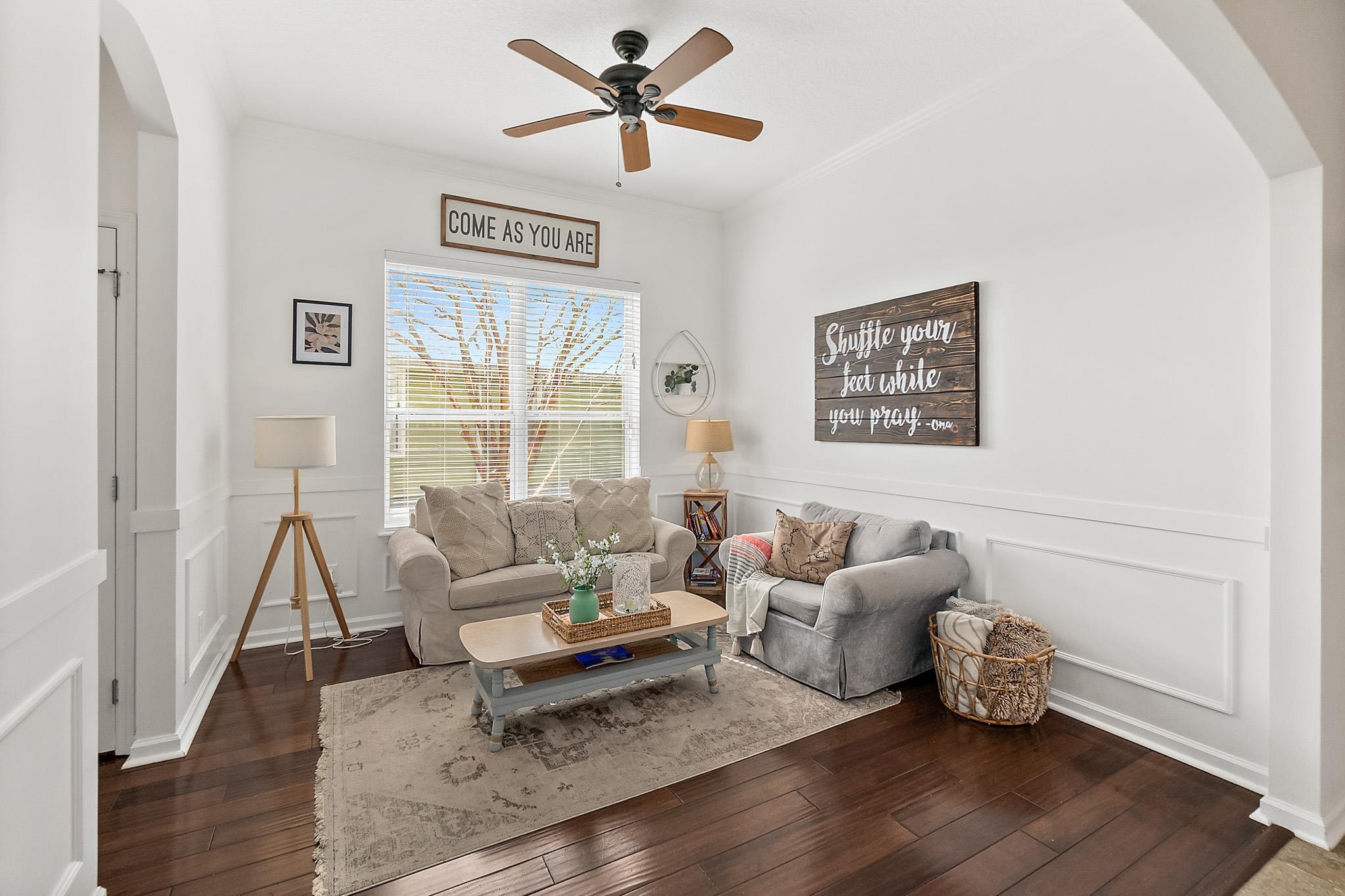 Image 15 of 62 For 383 High Tide Dr