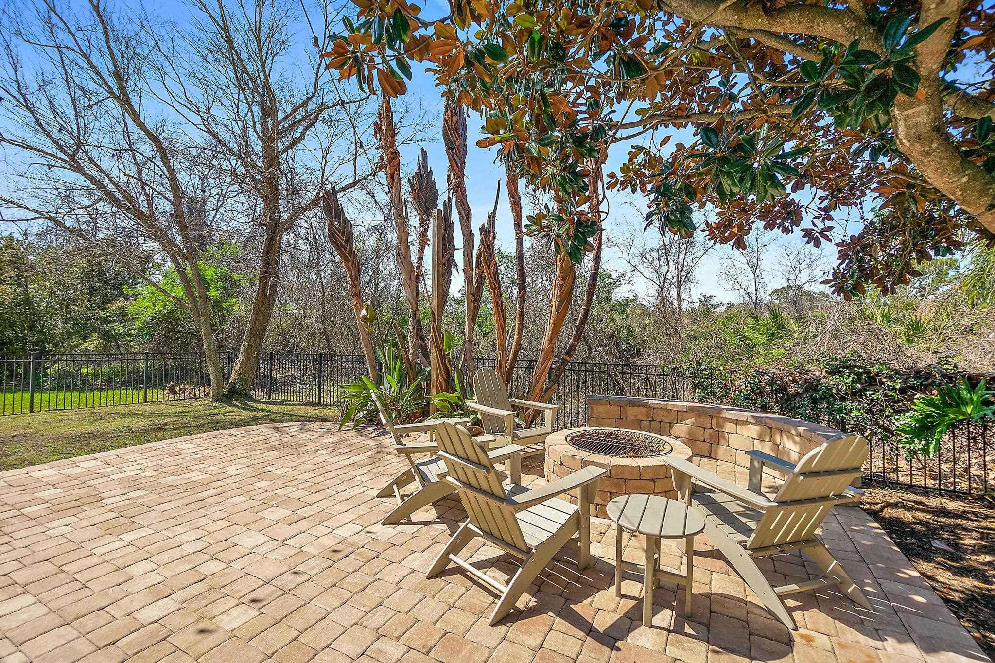 Image 26 of 62 For 383 High Tide Dr