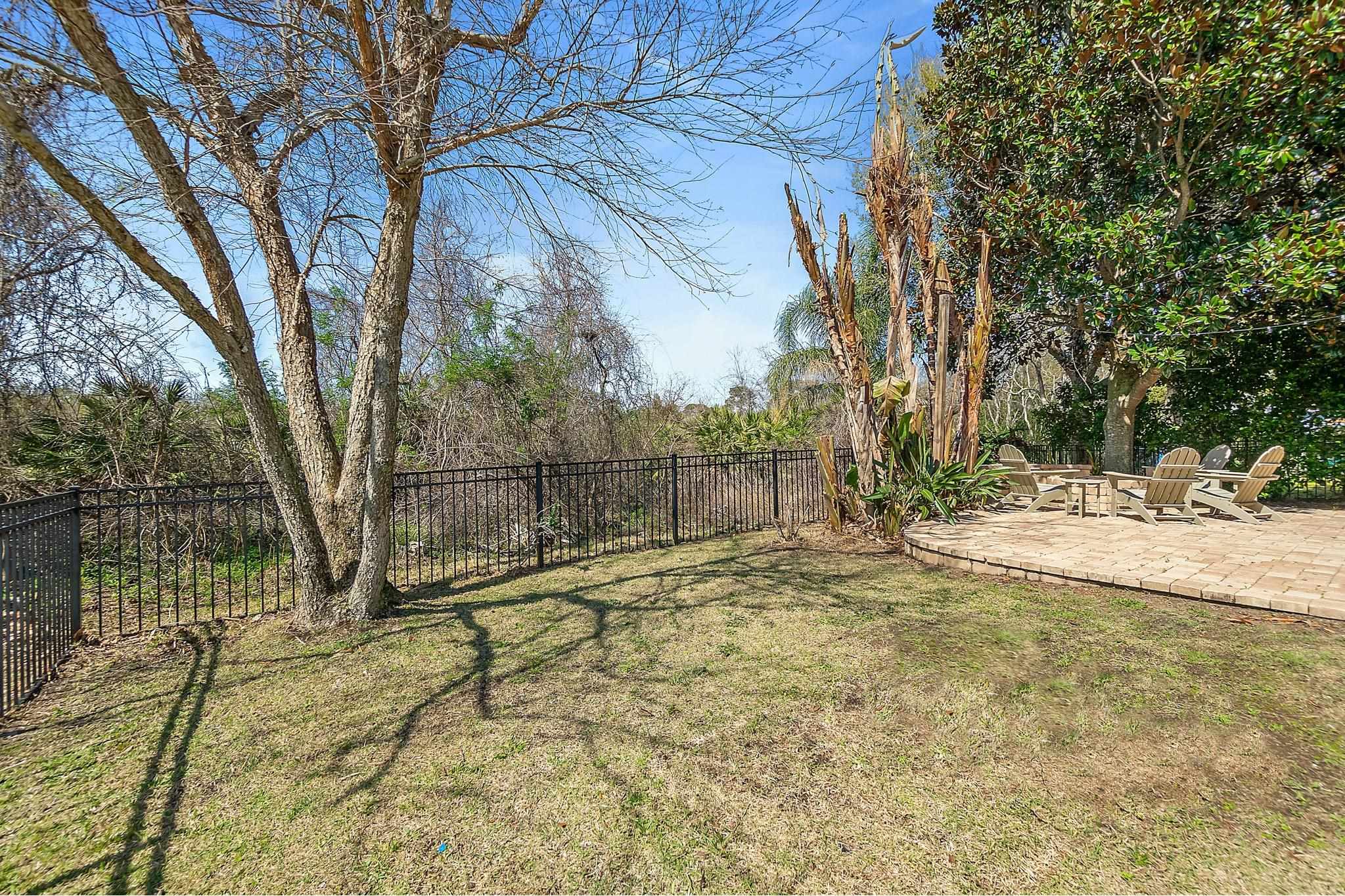 Image 29 of 62 For 383 High Tide Dr