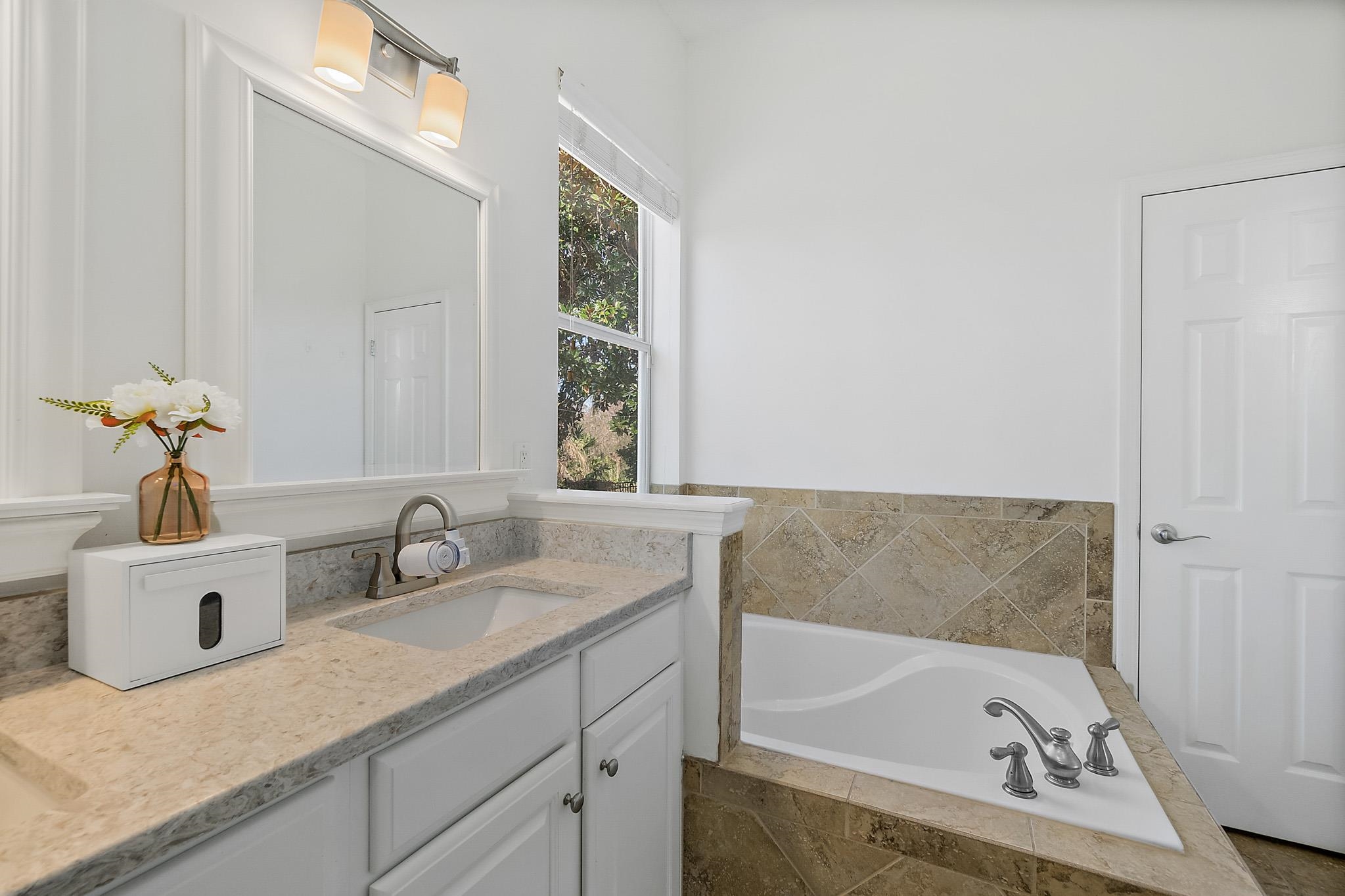 Image 35 of 62 For 383 High Tide Dr