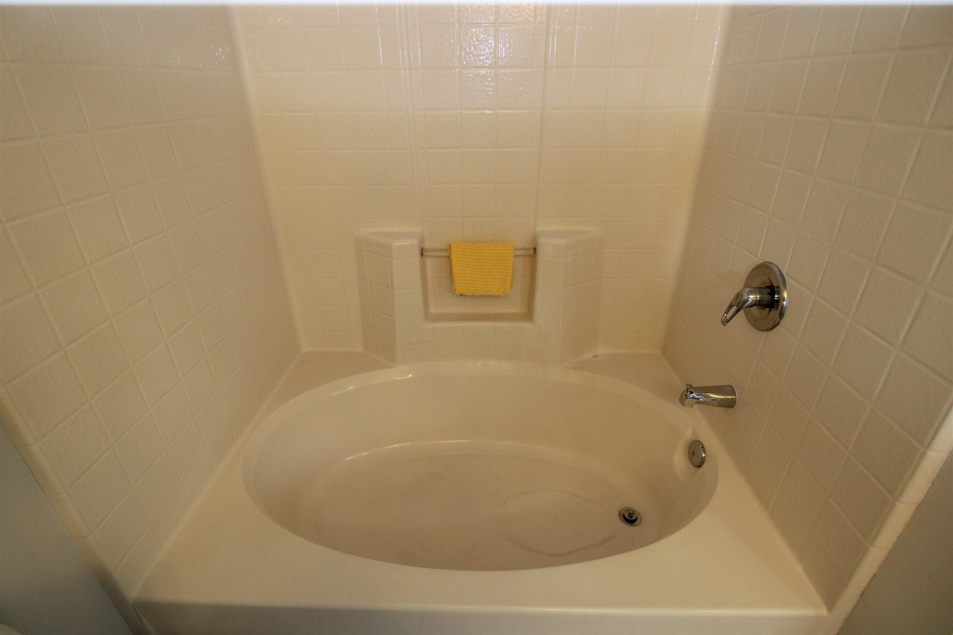 Image 25 of 38 For 1010 Bella Vista Blvd  126