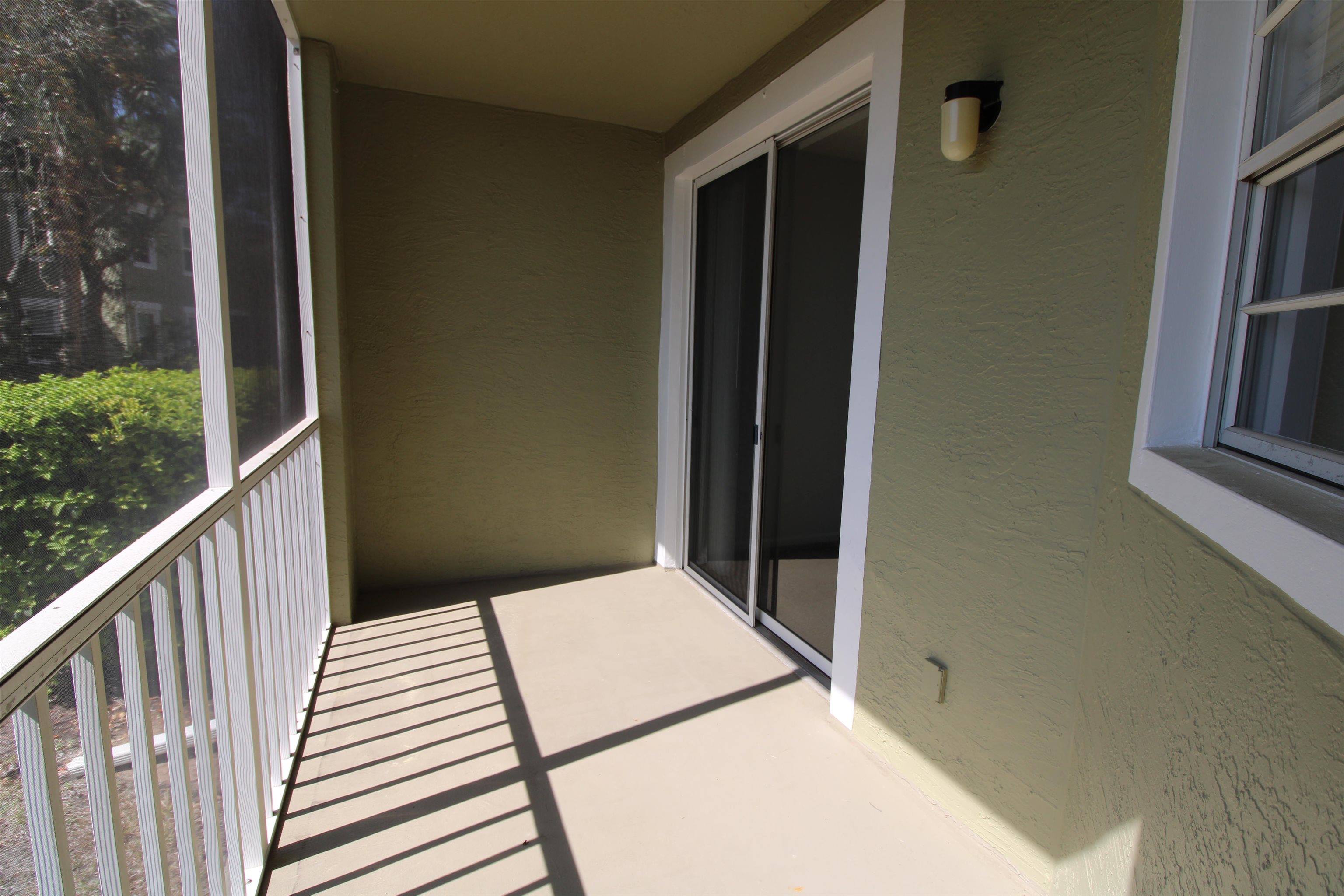 Image 31 of 38 For 1010 Bella Vista Blvd  126