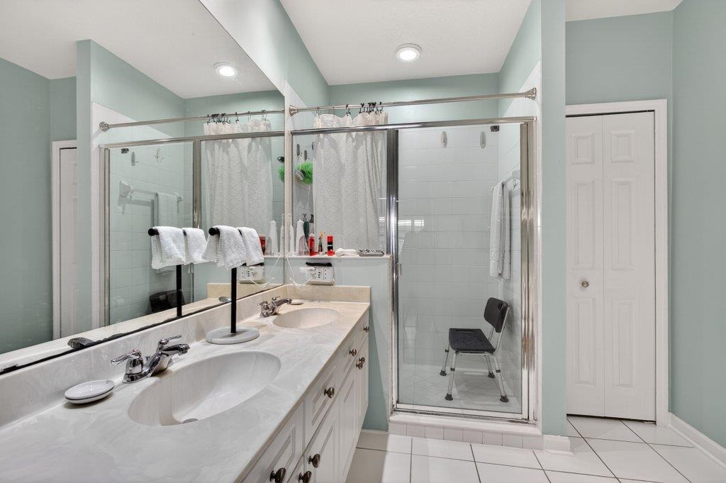 Image 25 of 46 For 305 Via Castilla  104