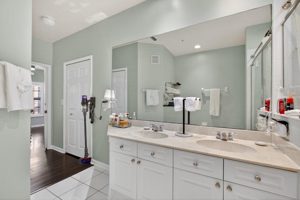 Image 26 of 46 For 305 Via Castilla  104