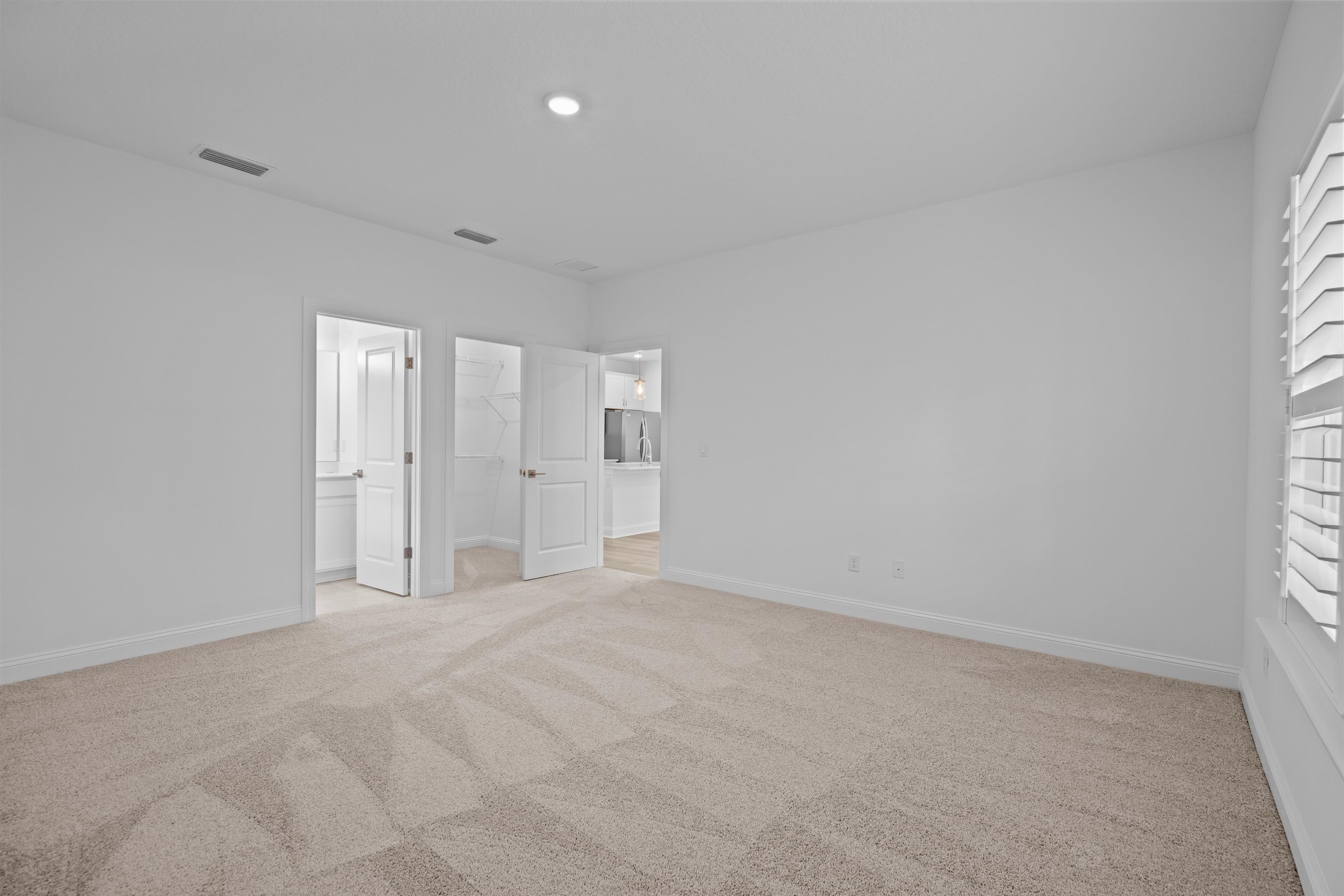 Image 14 of 33 For 221 Dartmouth Rd