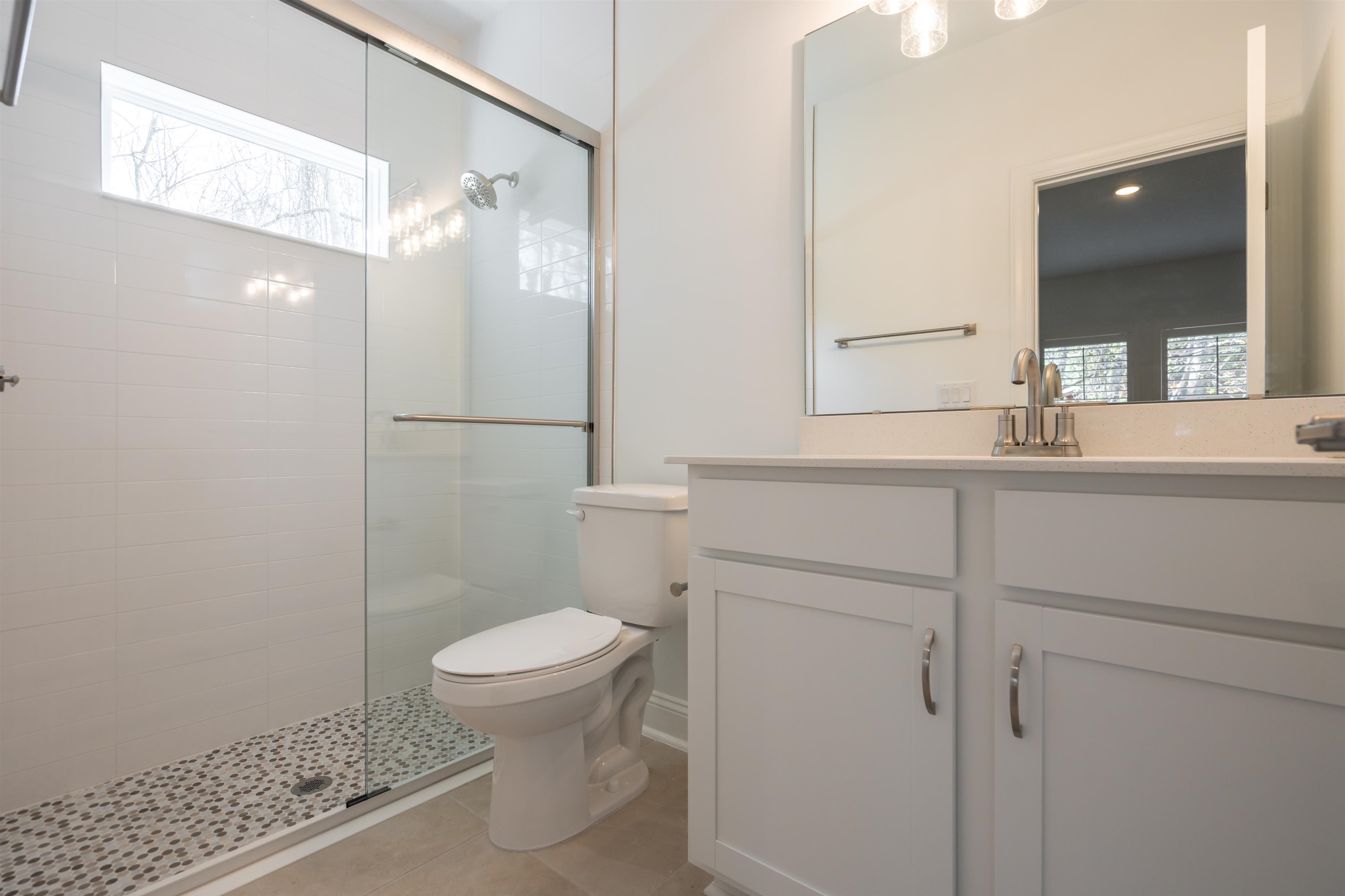 Image 15 of 33 For 221 Dartmouth Rd