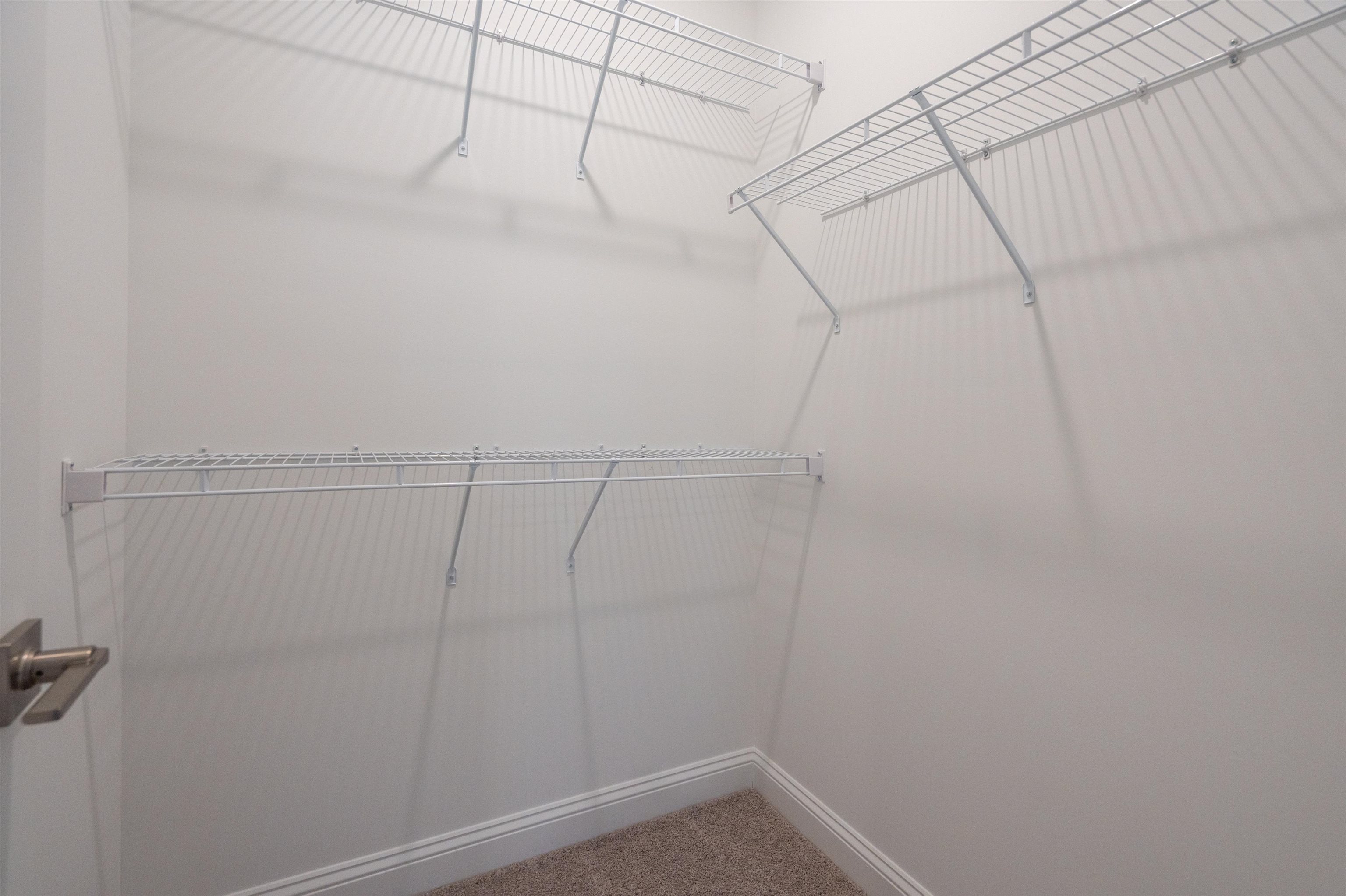 Image 16 of 33 For 221 Dartmouth Rd