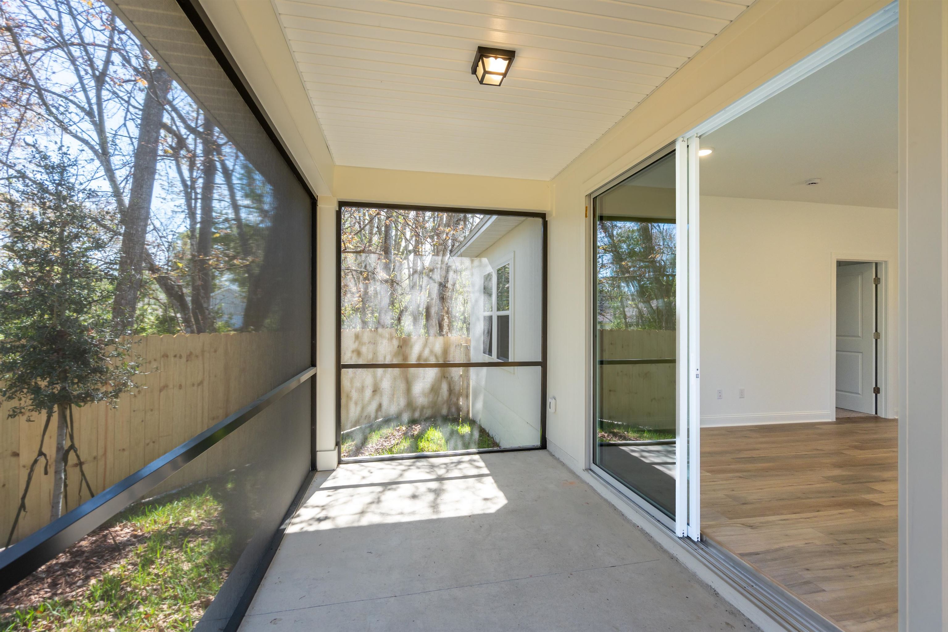 Image 25 of 33 For 221 Dartmouth Rd