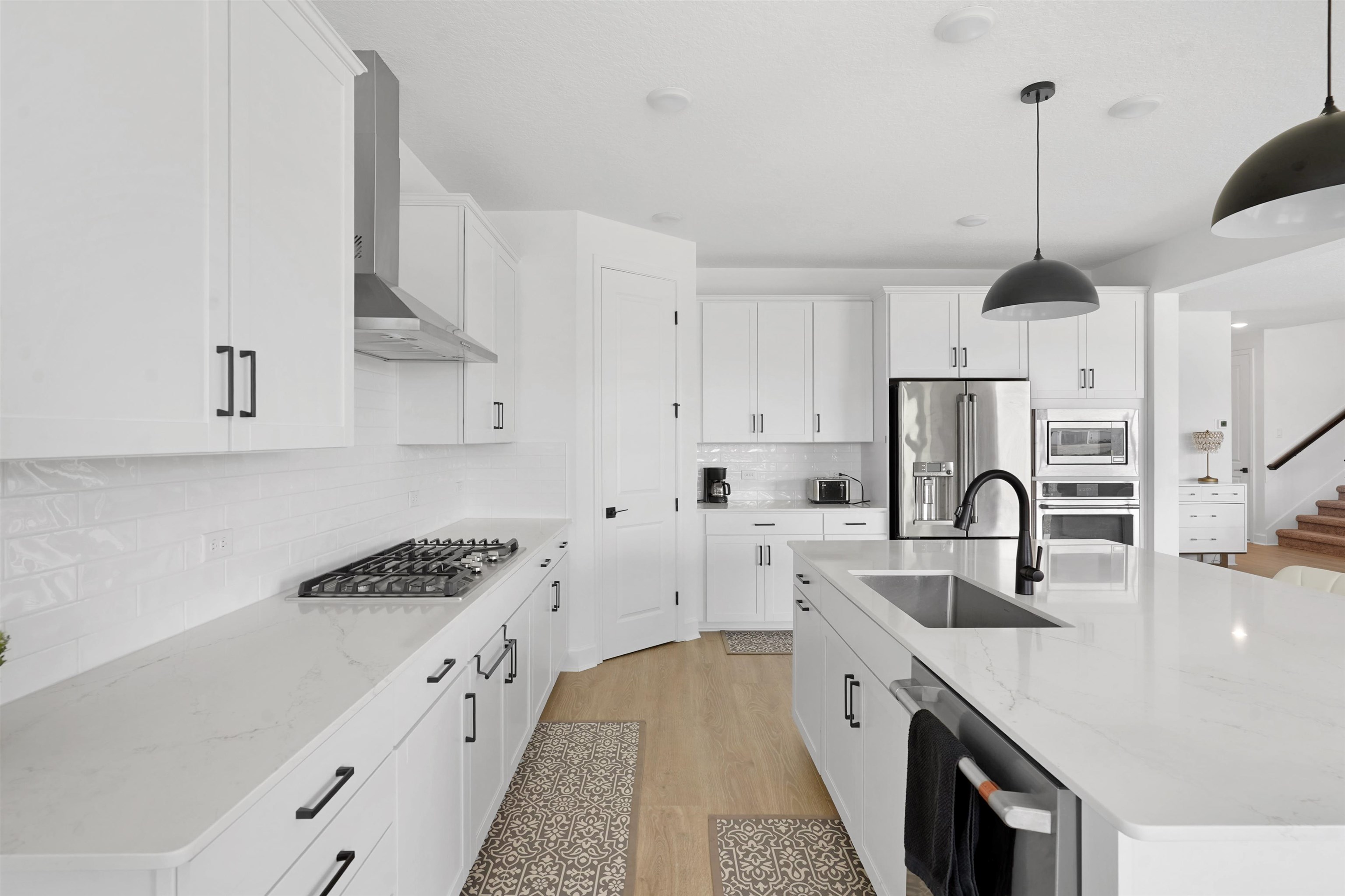 Image 16 of 45 For 2498 Trailmark Dr