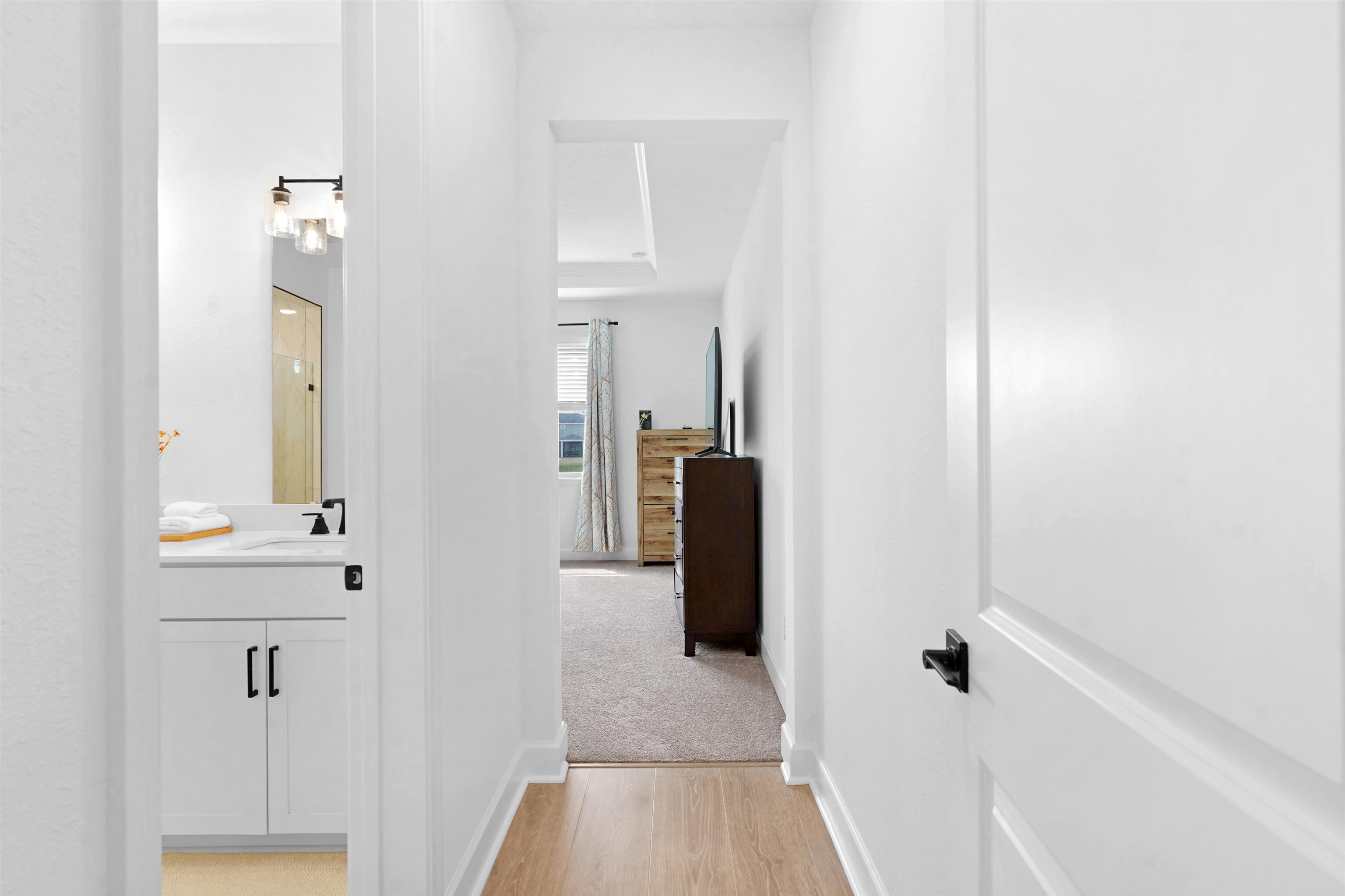 Image 23 of 45 For 2498 Trailmark Dr