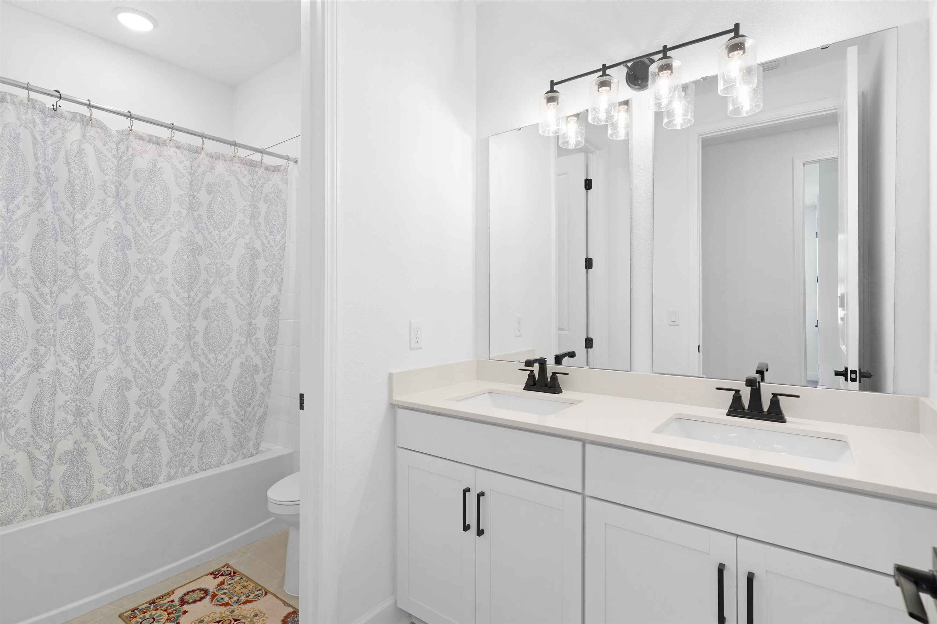 Image 26 of 45 For 2498 Trailmark Dr