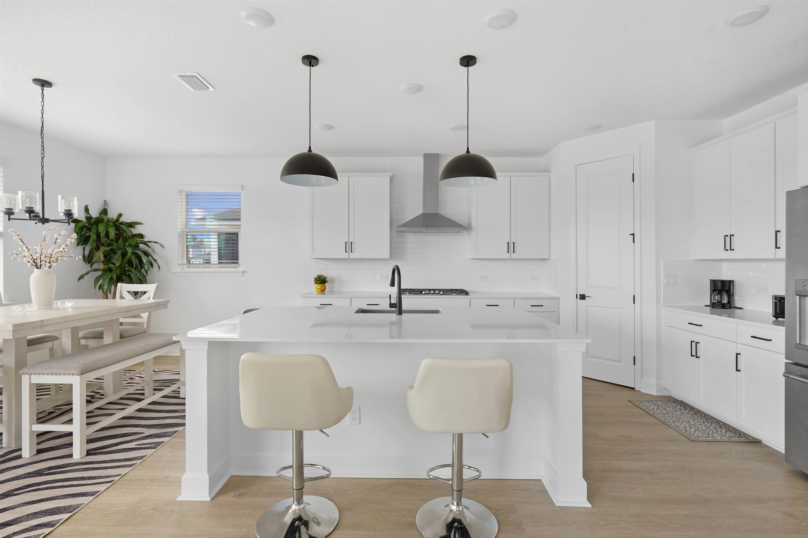 Image 3 of 45 For 2498 Trailmark Dr