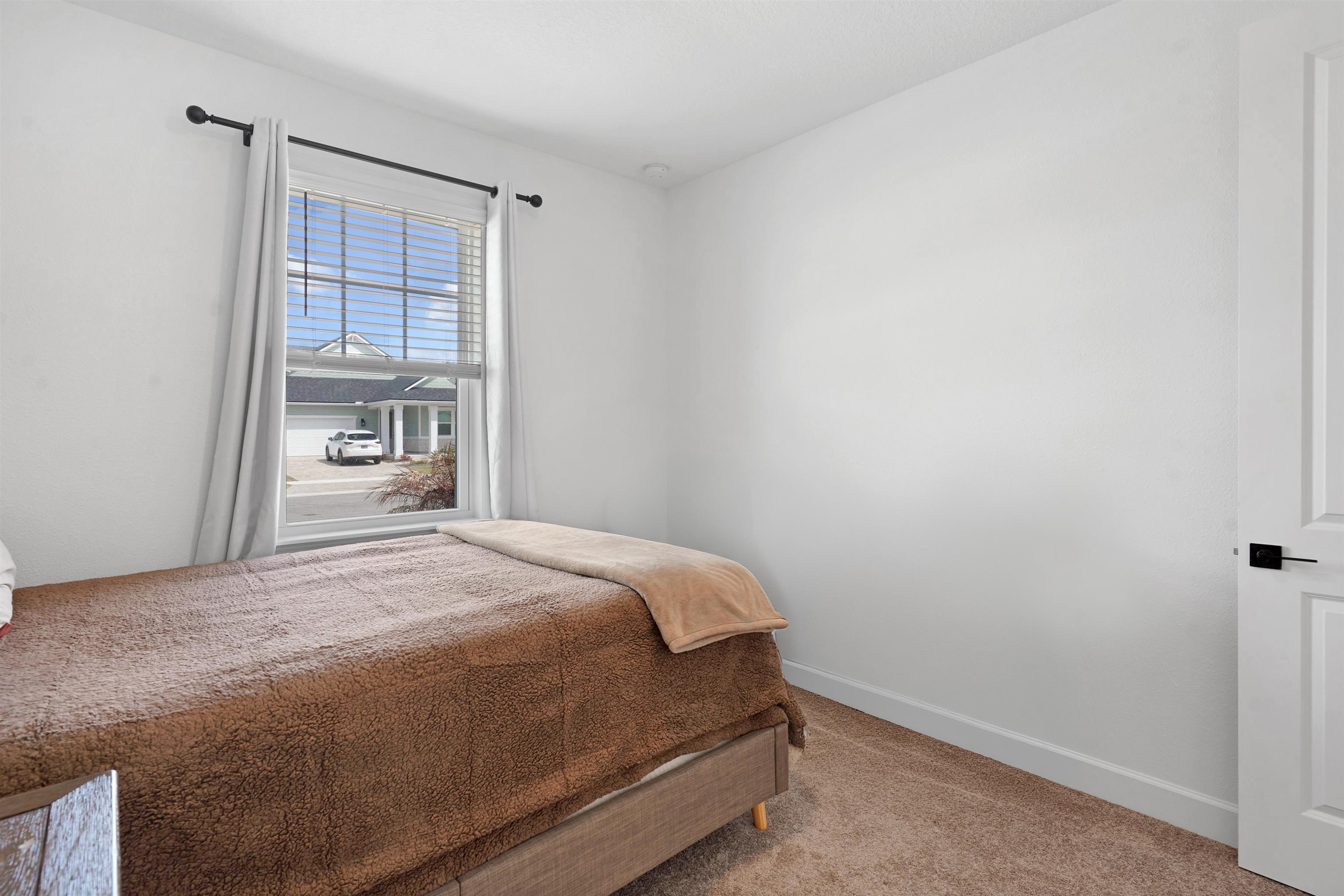 Image 34 of 45 For 2498 Trailmark Dr