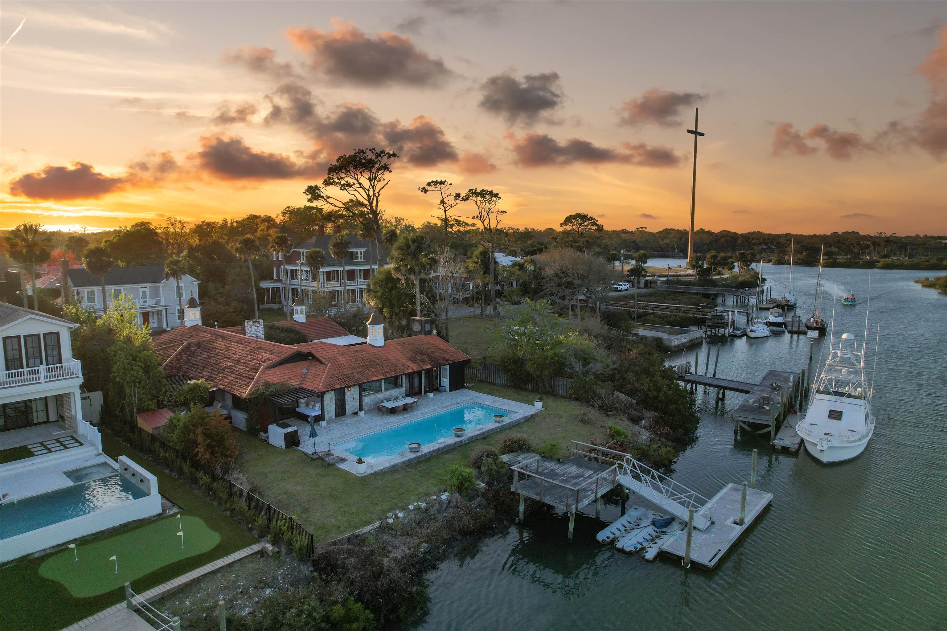 Image 53 of 58 For 71 Water St  