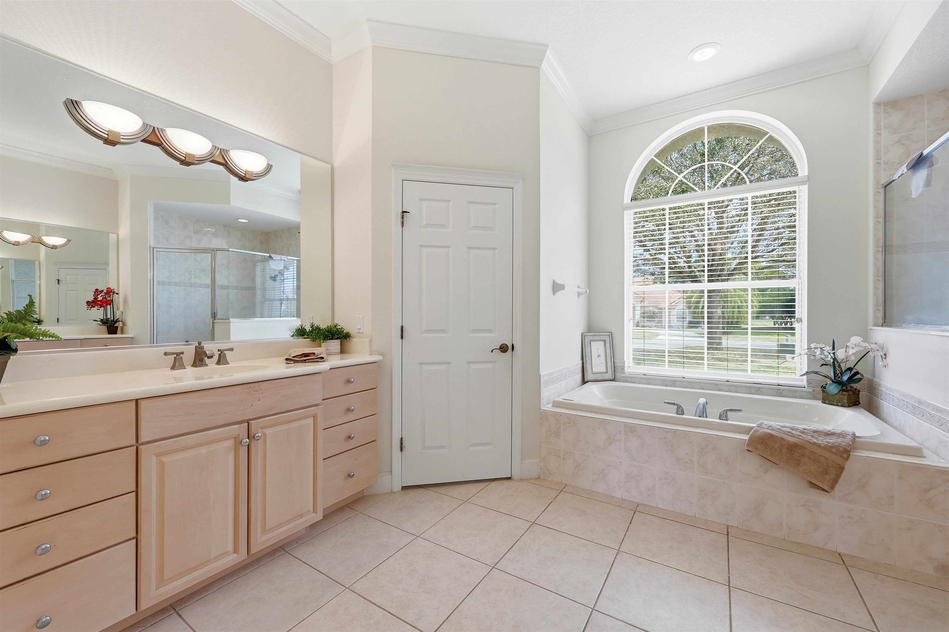 Image 36 of 71 For 249 Fiddlers Point Dr