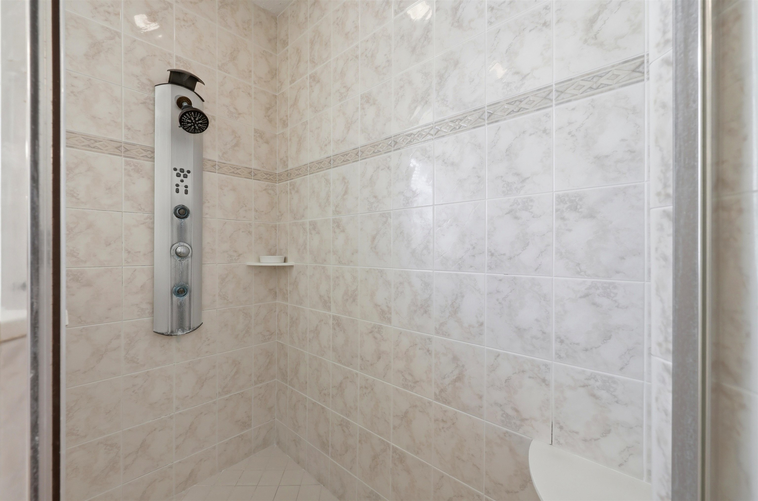 Image 38 of 71 For 249 Fiddlers Point Dr