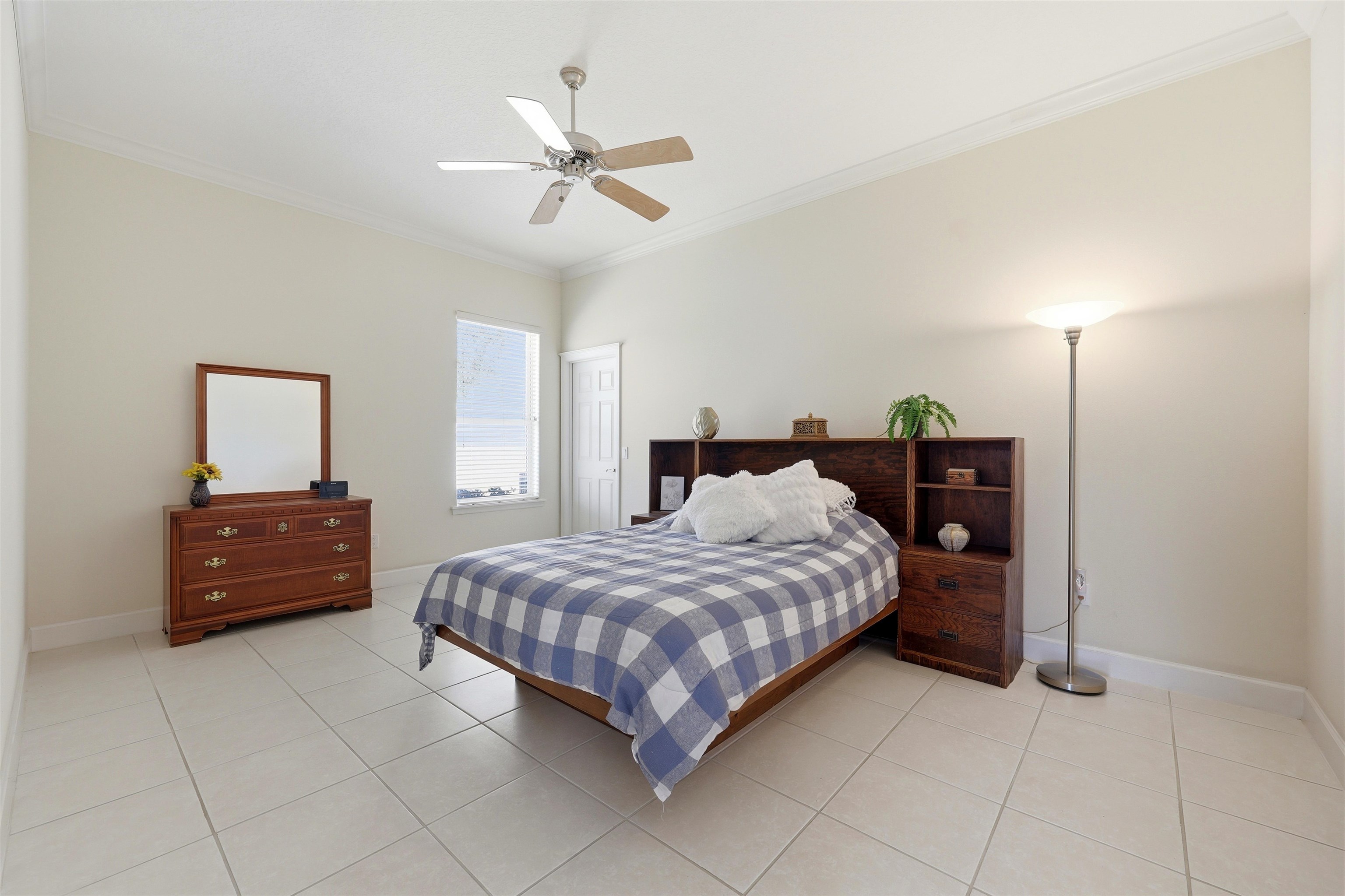 Image 40 of 71 For 249 Fiddlers Point Dr