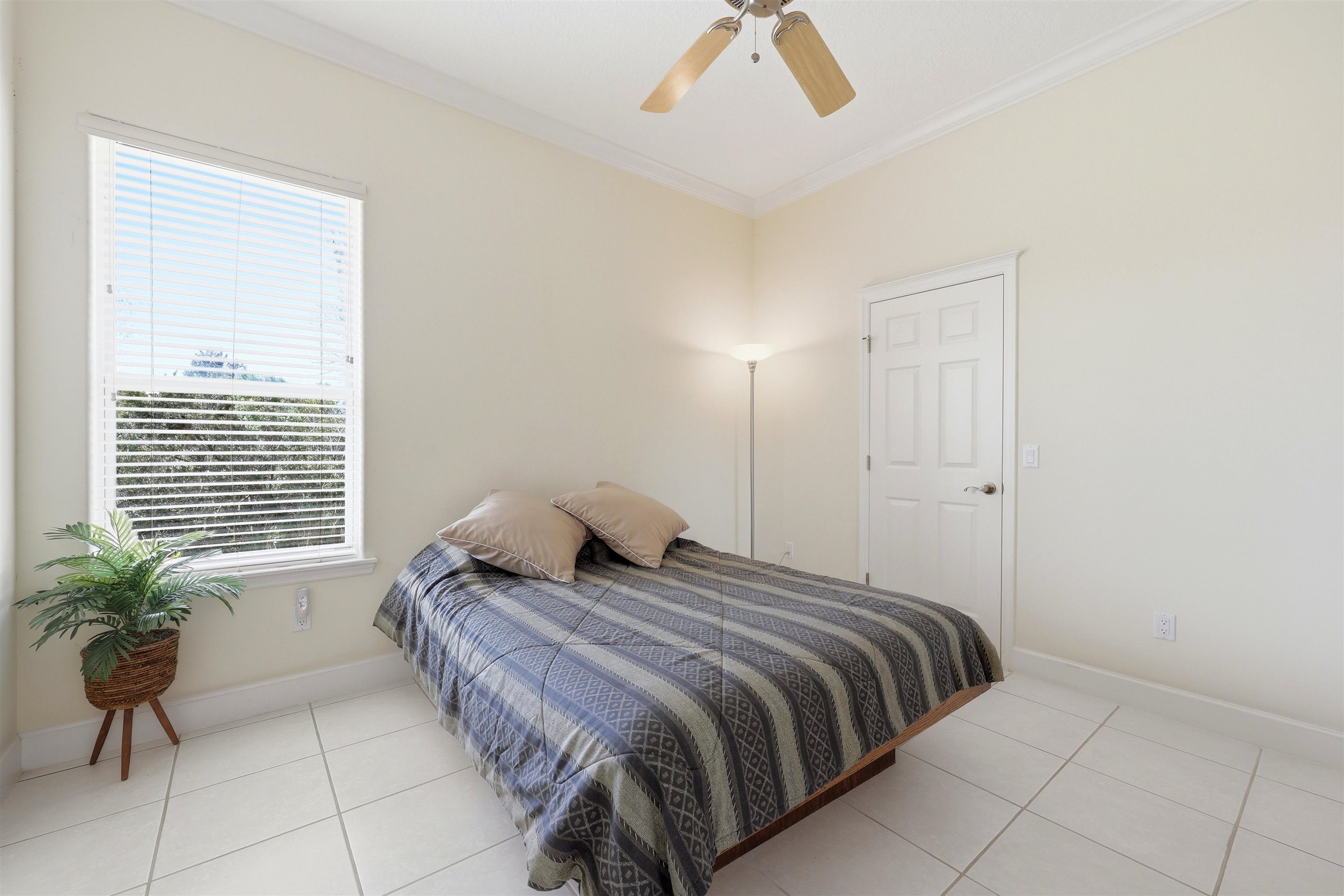 Image 44 of 71 For 249 Fiddlers Point Dr