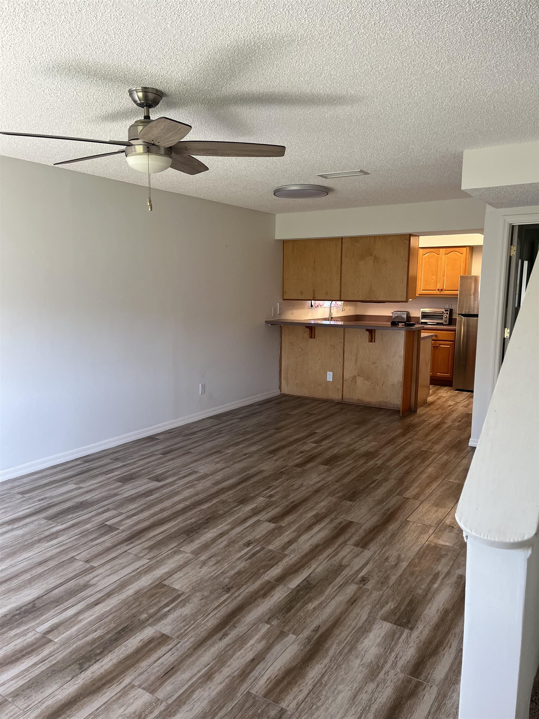 Image 3 of 23 For 118 Rio Del Mar St