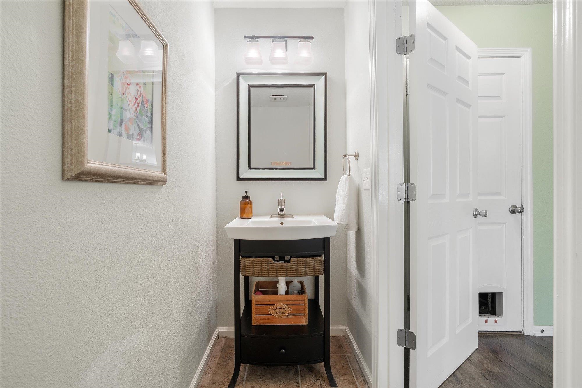 Image 11 of 47 For 519 Cabernet Place