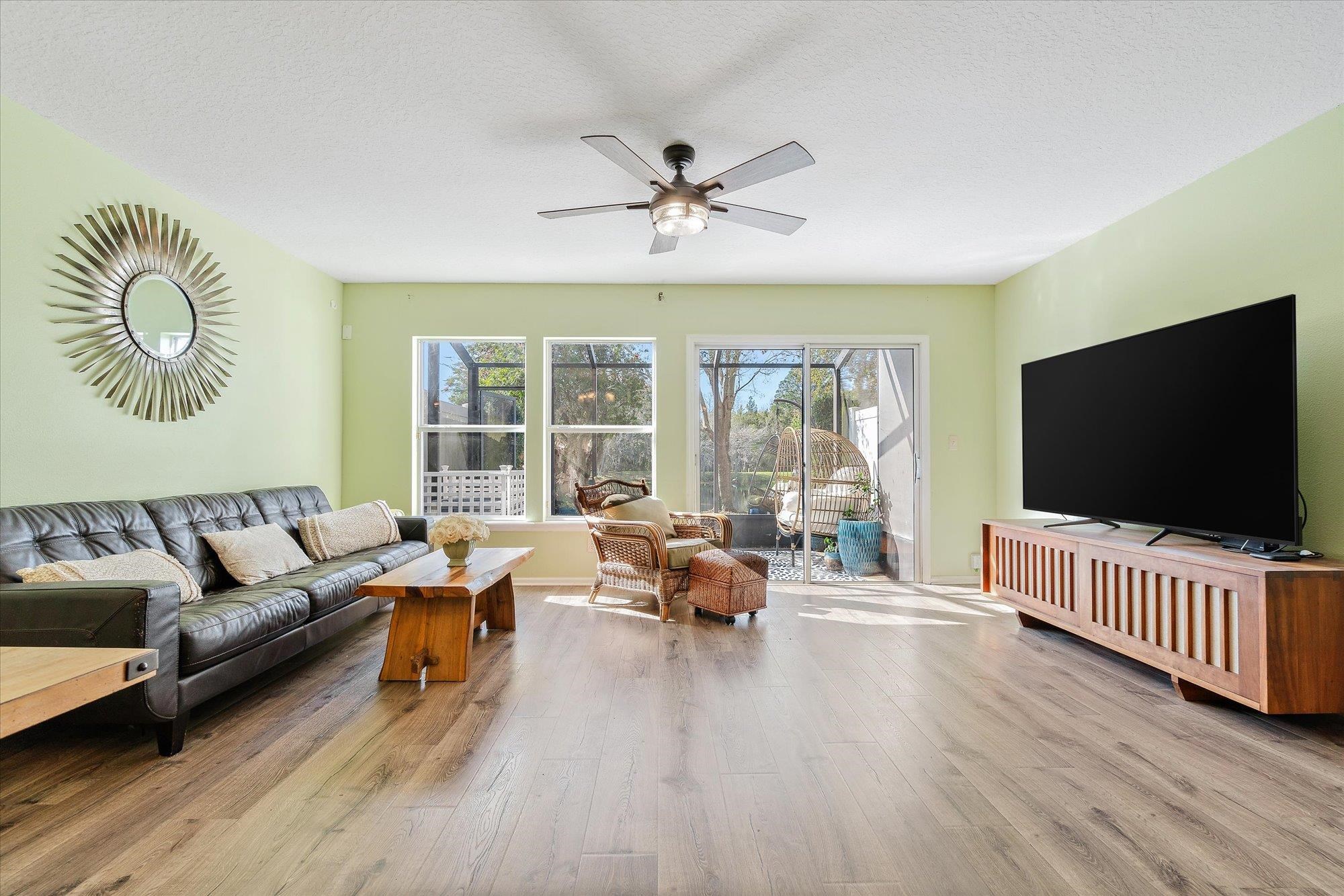 Image 19 of 47 For 519 Cabernet Place