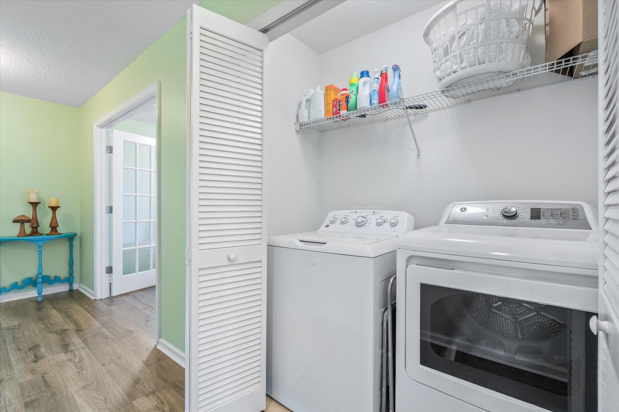 Image 27 of 47 For 519 Cabernet Place