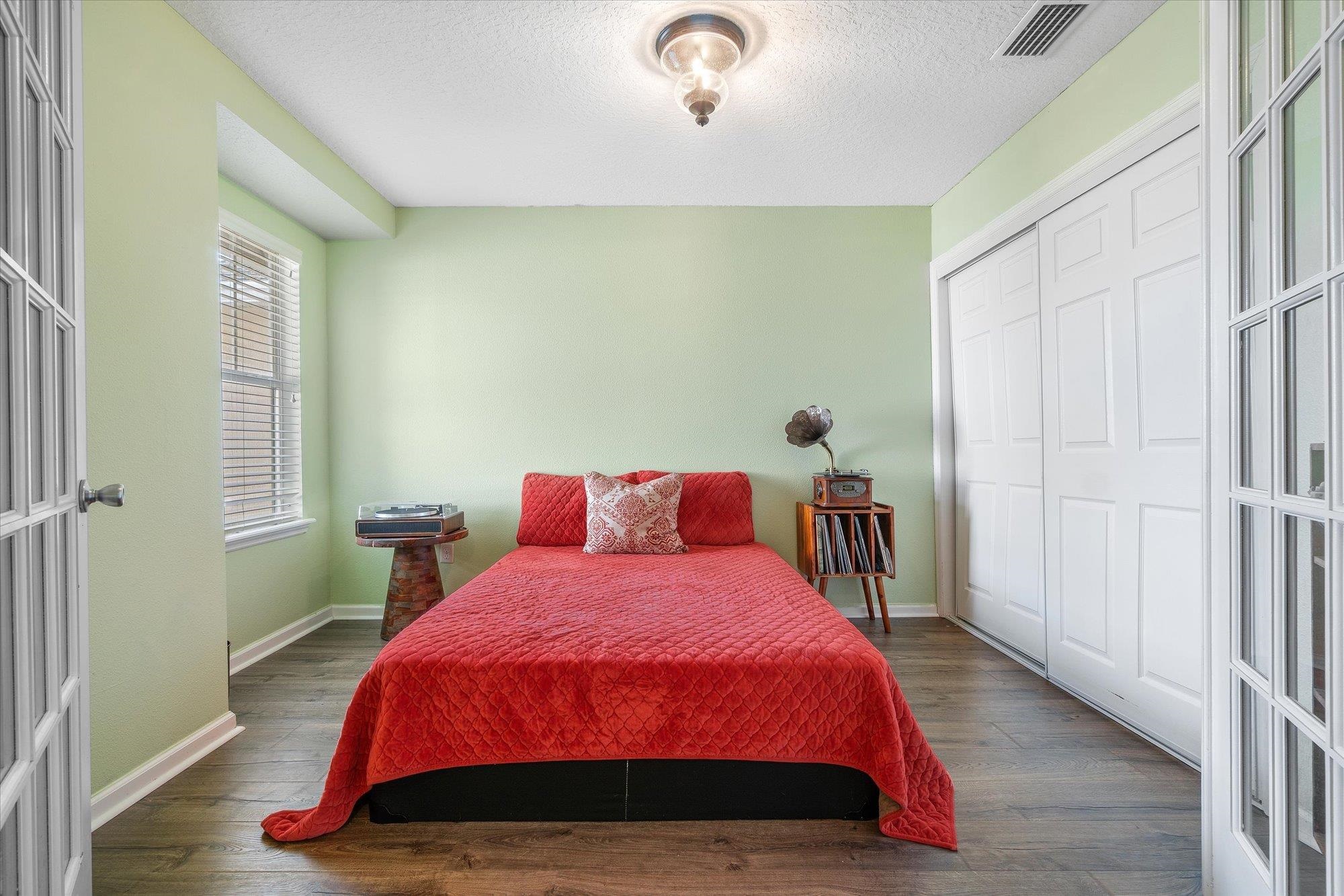 Image 28 of 47 For 519 Cabernet Place