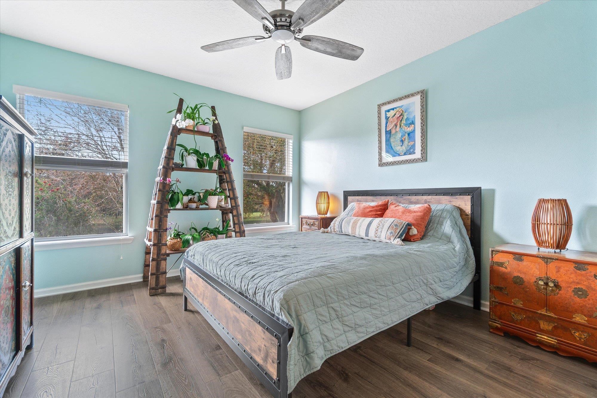 Image 34 of 47 For 519 Cabernet Place