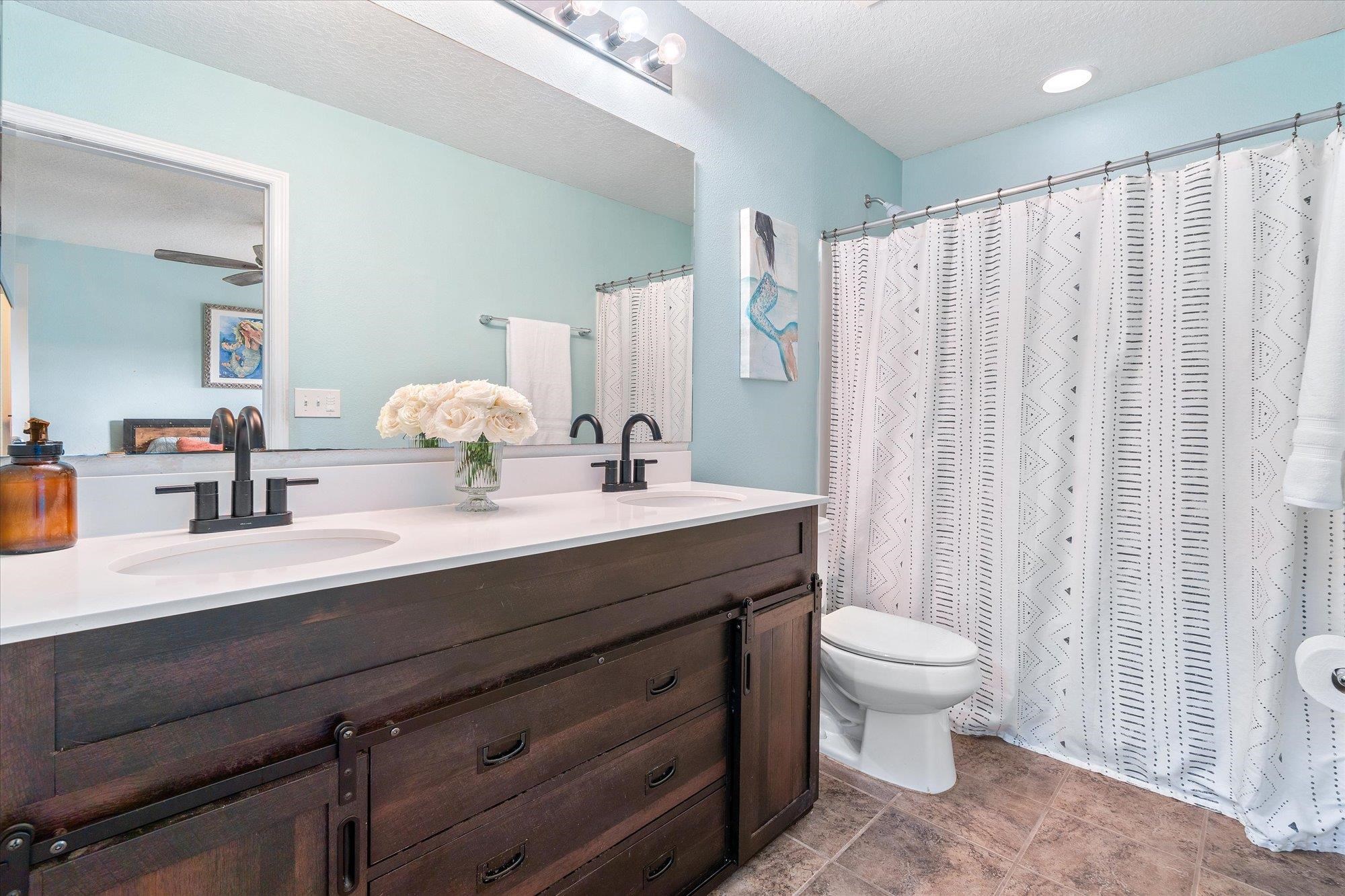 Image 37 of 47 For 519 Cabernet Place