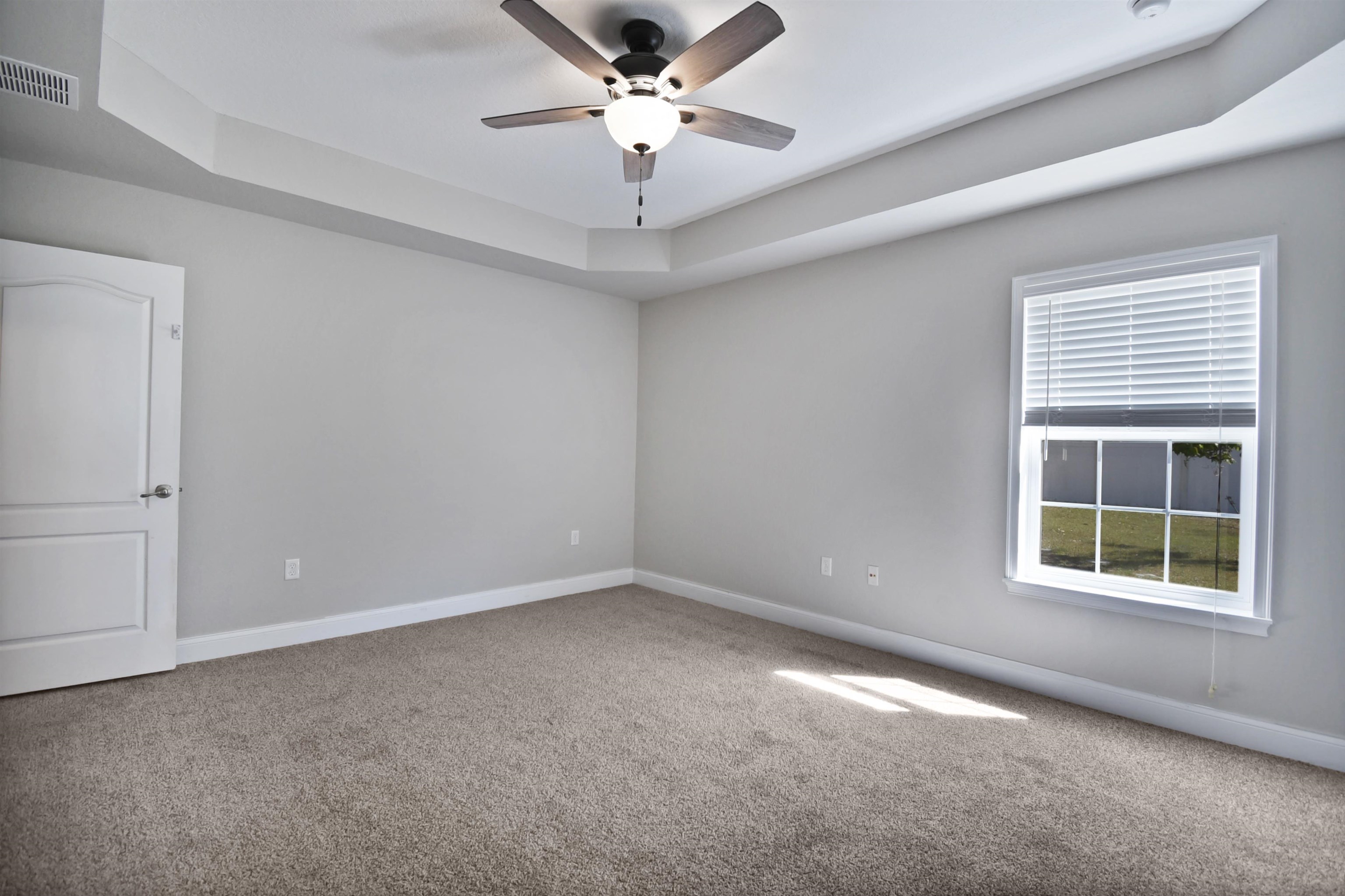 Image 12 of 28 For 159 Ulysses Trl