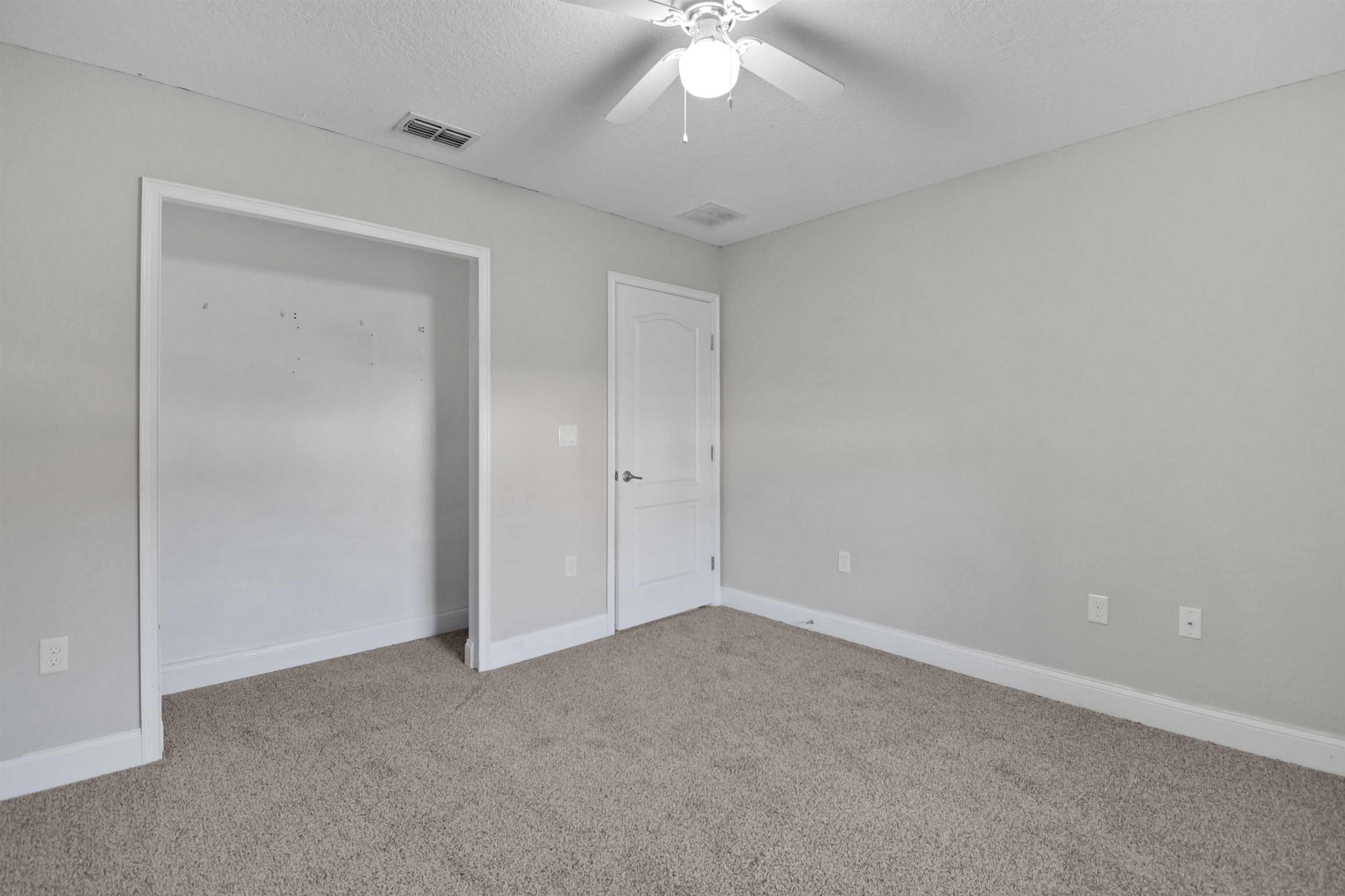 Image 17 of 28 For 159 Ulysses Trl