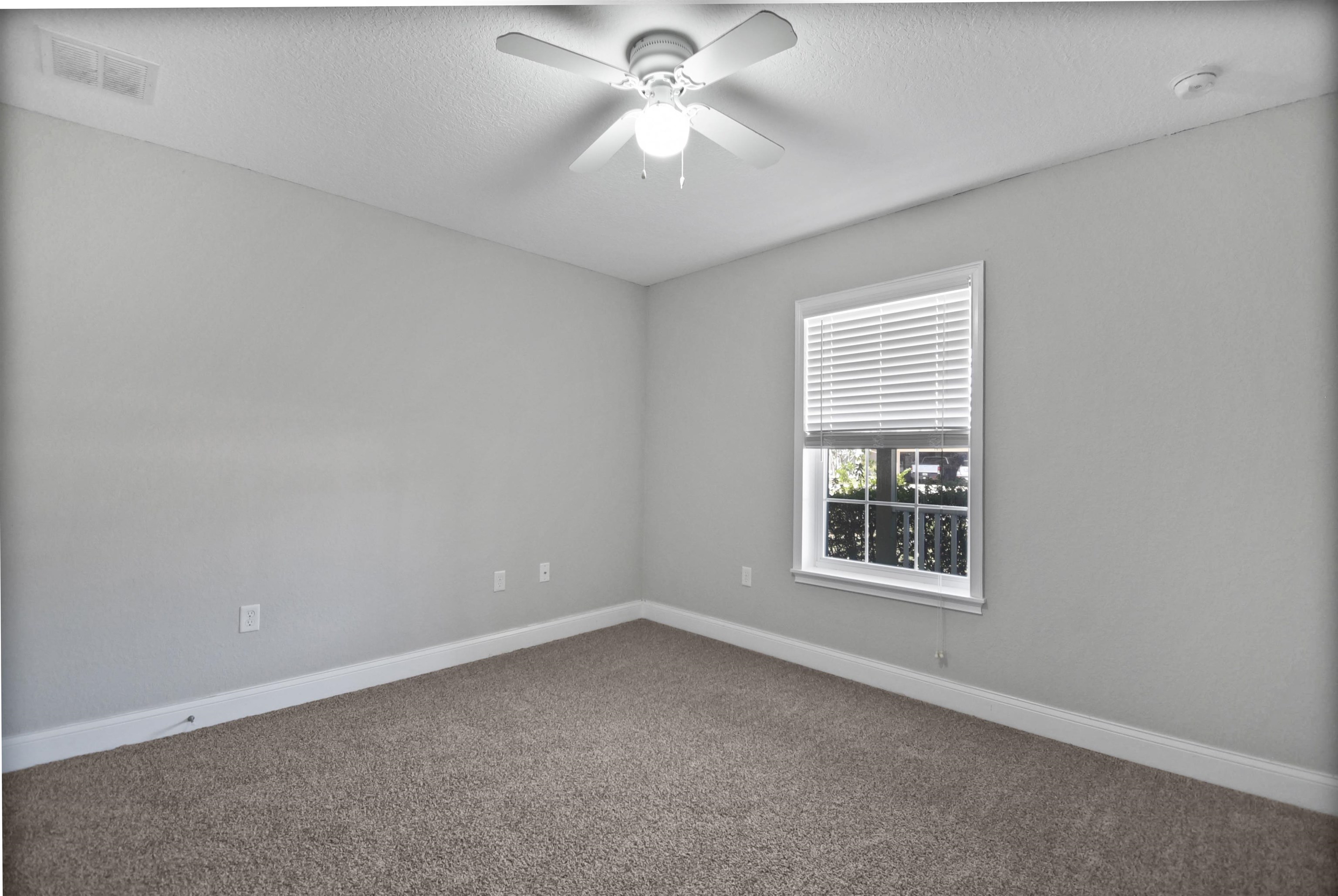 Image 19 of 28 For 159 Ulysses Trl