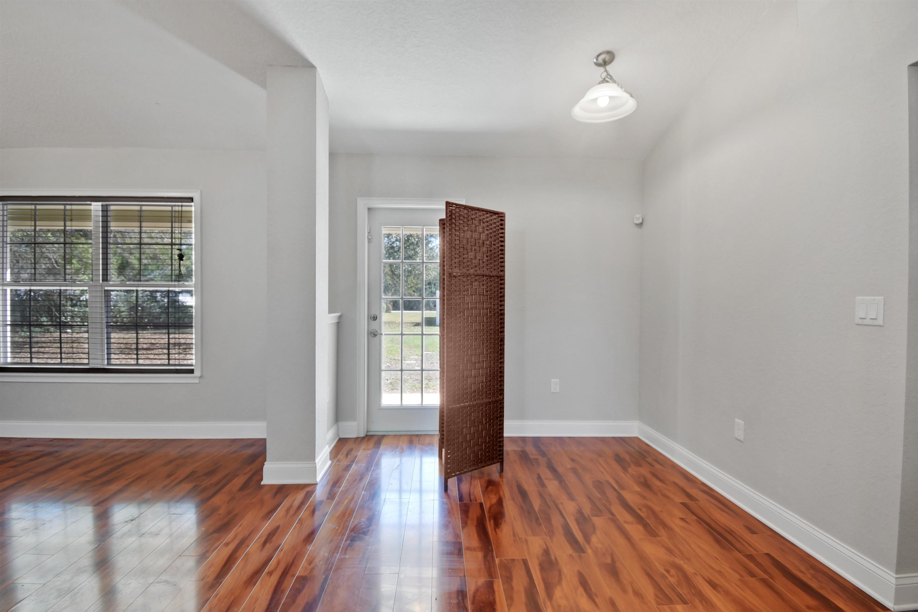 Image 24 of 28 For 159 Ulysses Trl