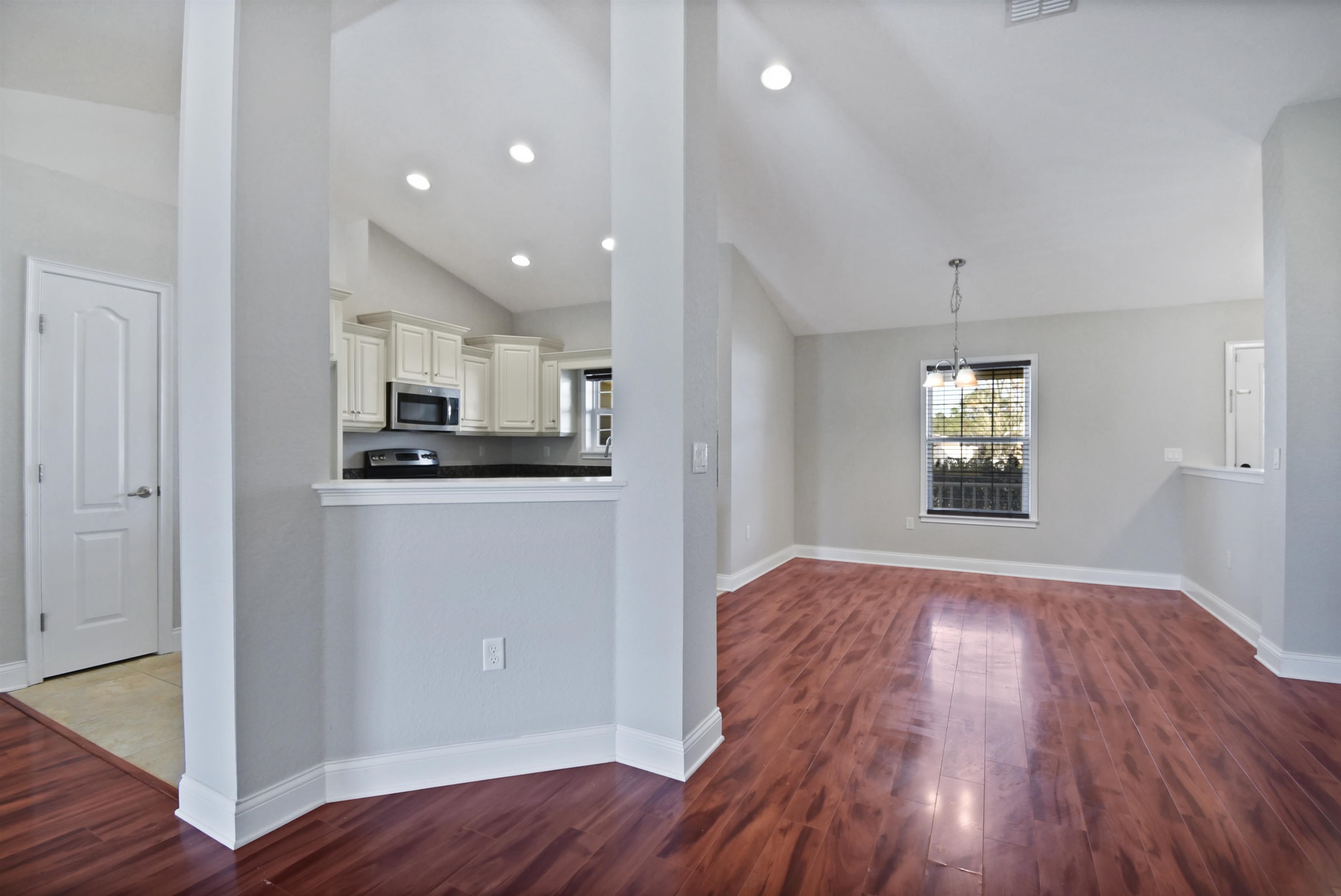 Image 25 of 28 For 159 Ulysses Trl