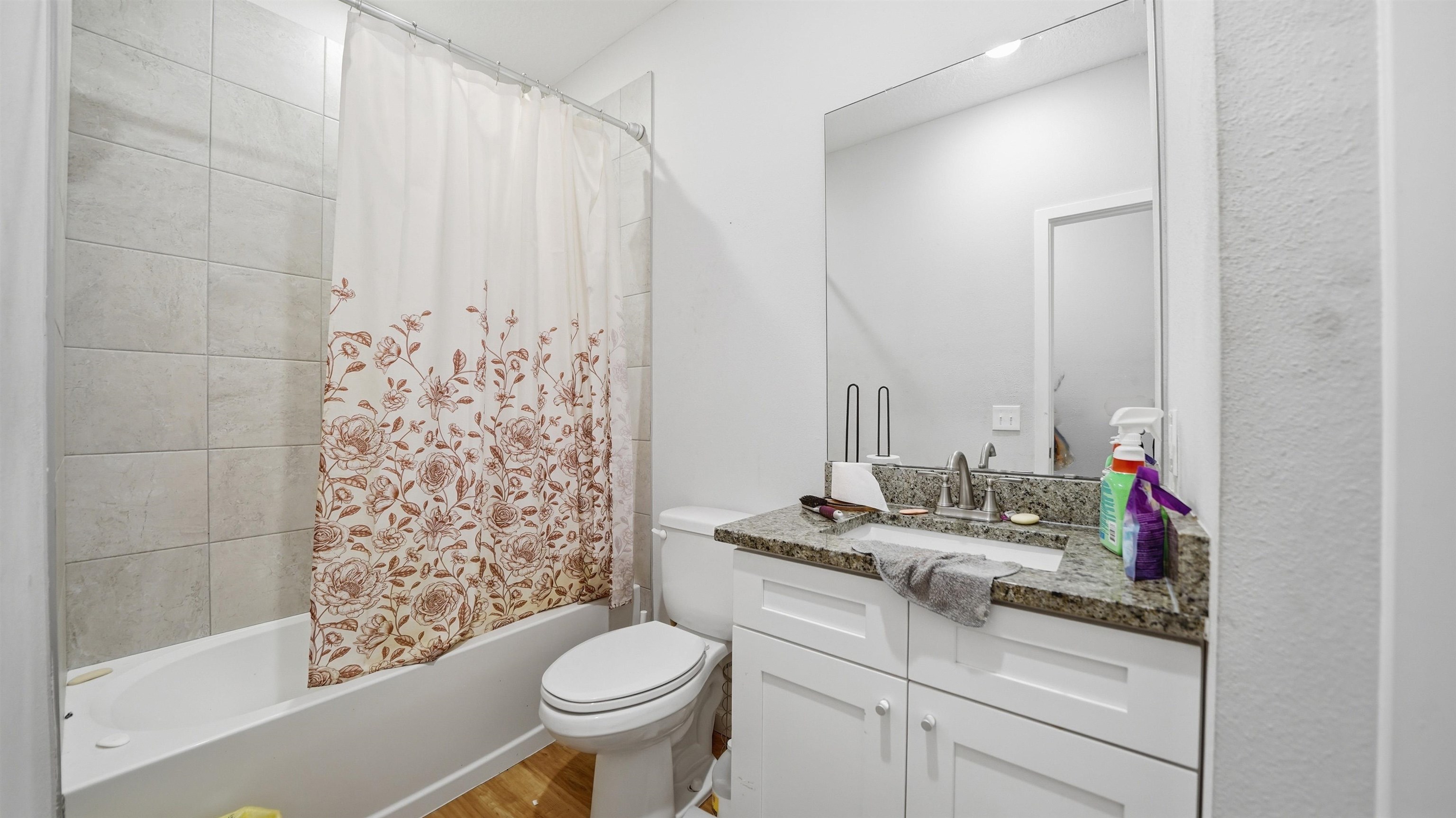 Image 11 of 20 For 820 Saint Johns St N