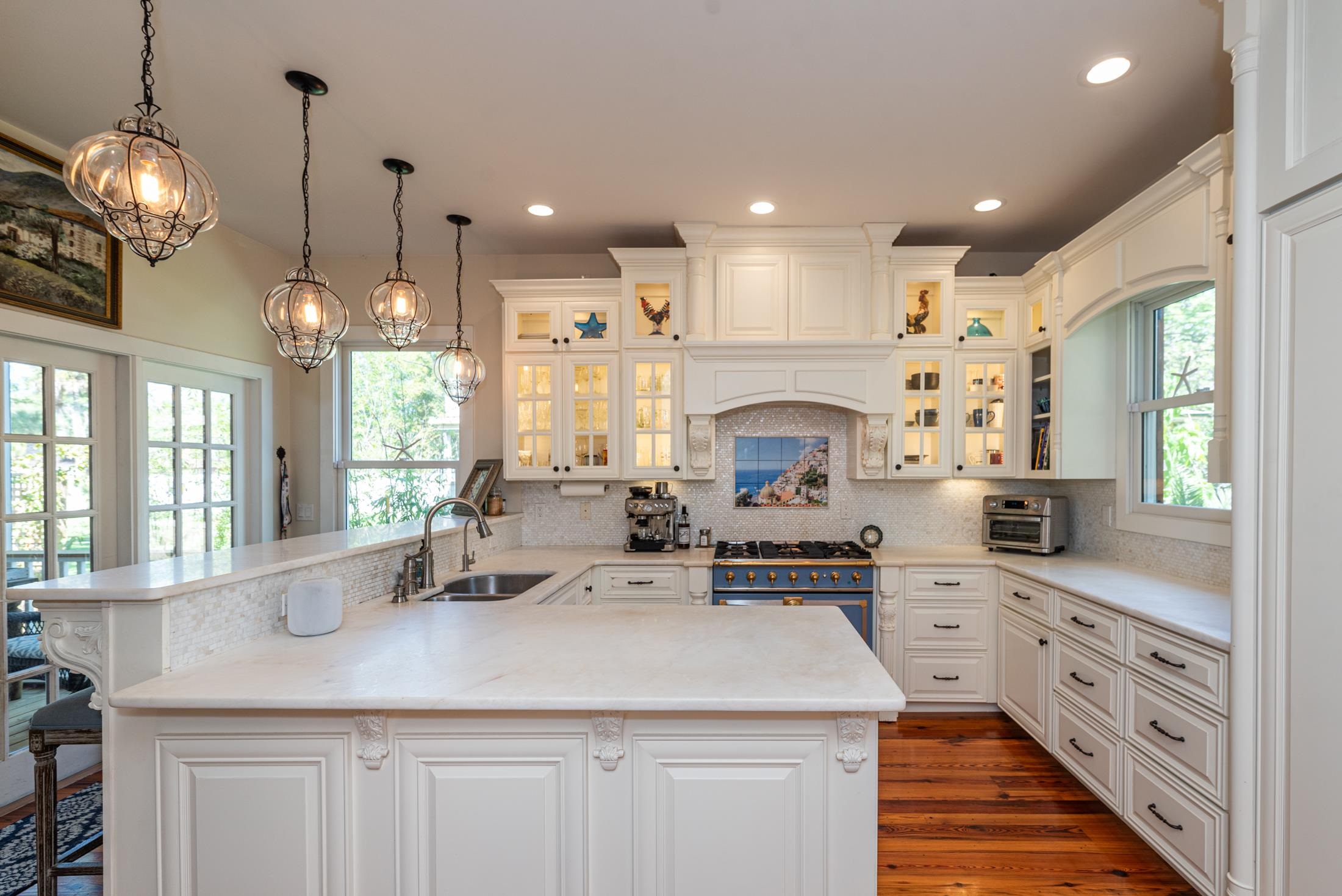 Image 12 of 65 For 288 St George St