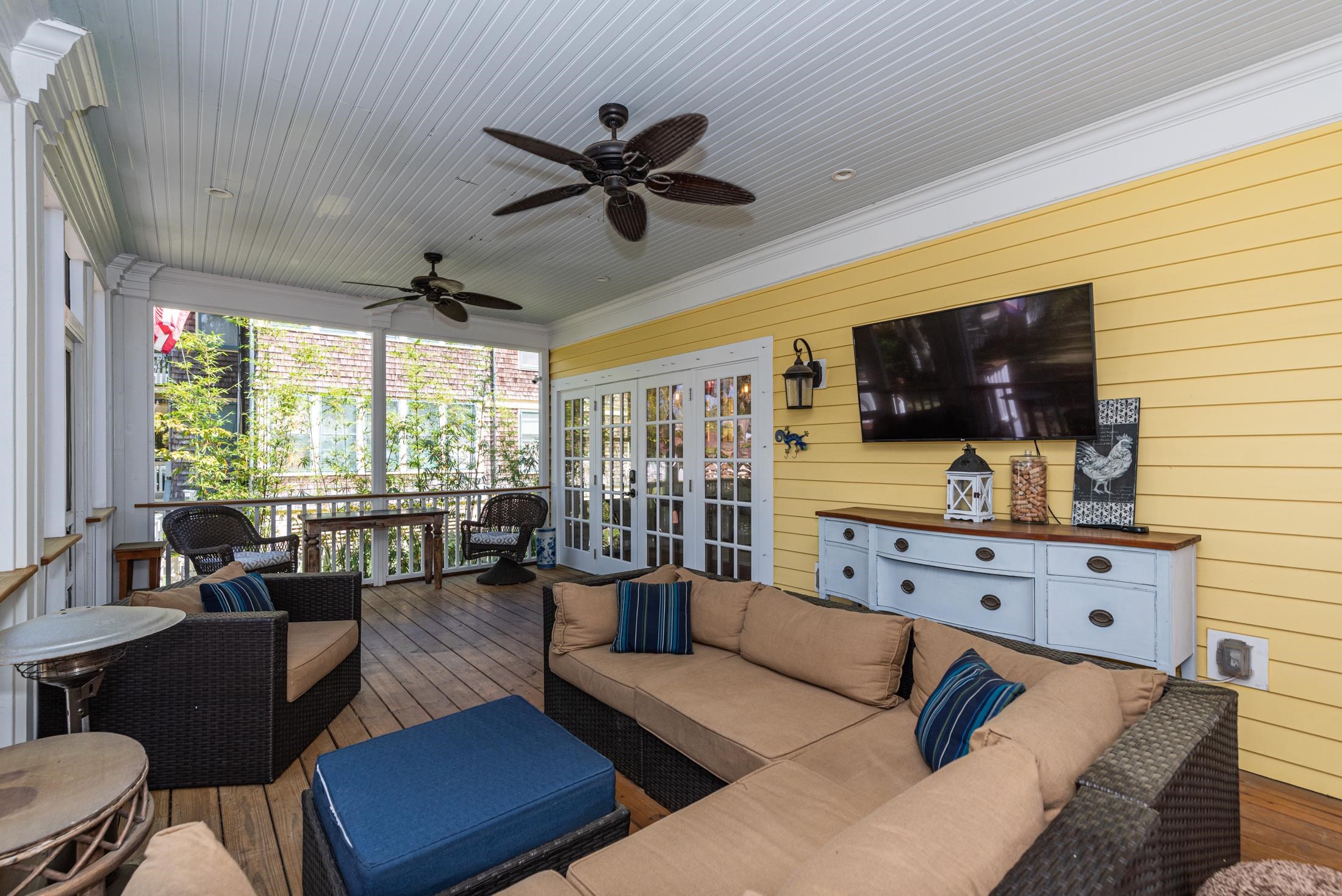 Image 15 of 65 For 288 St George St