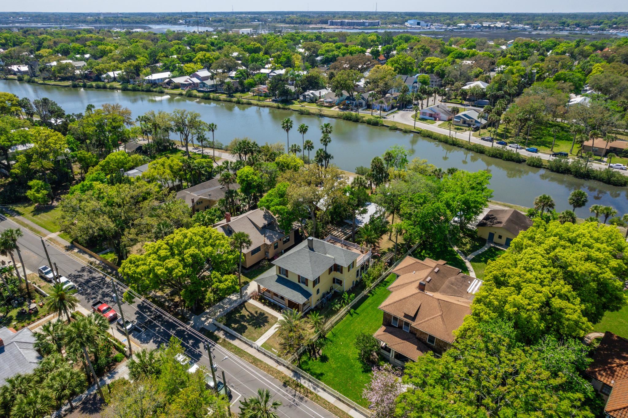 Image 2 of 65 For 288 St George St