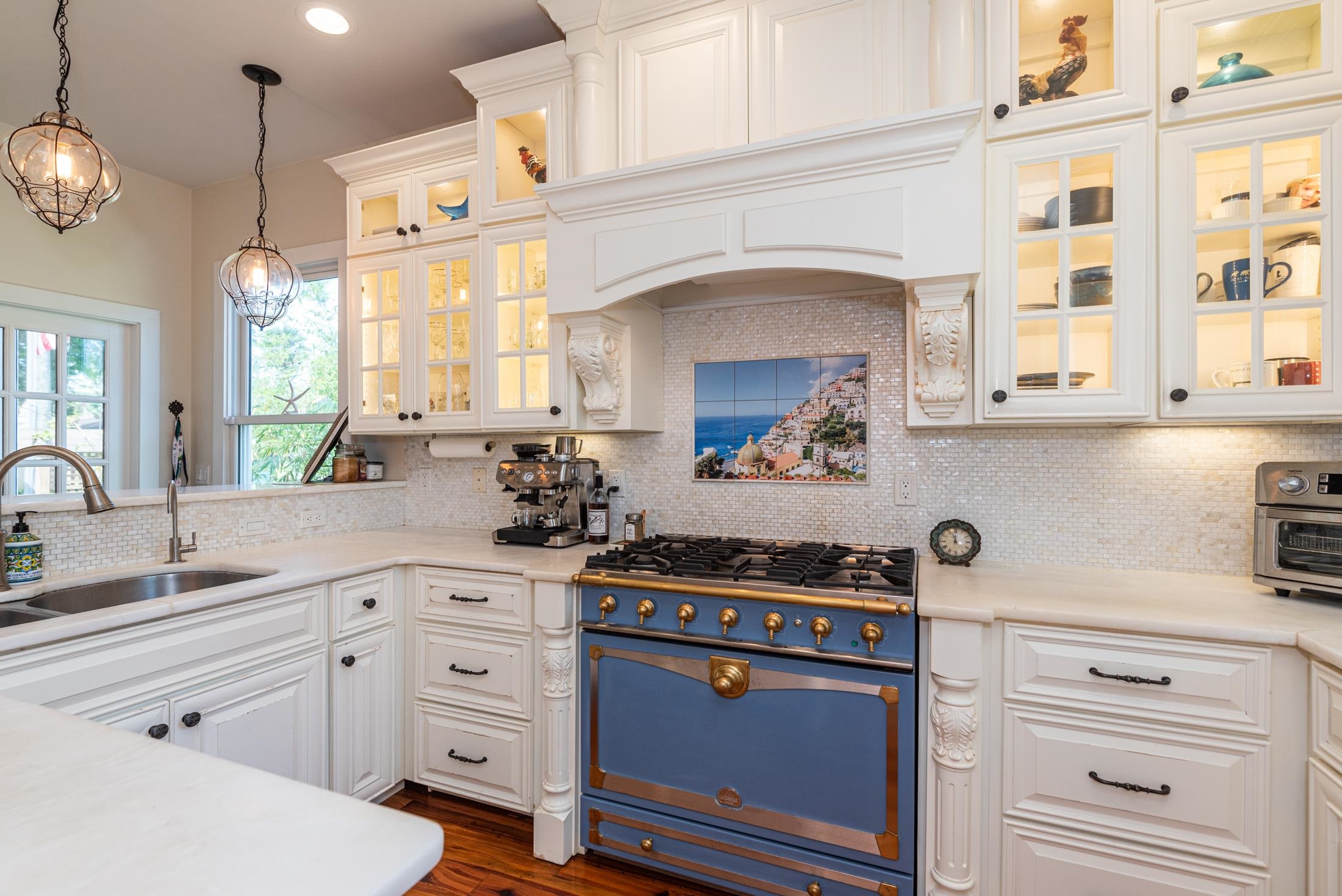 Image 23 of 65 For 288 St George St