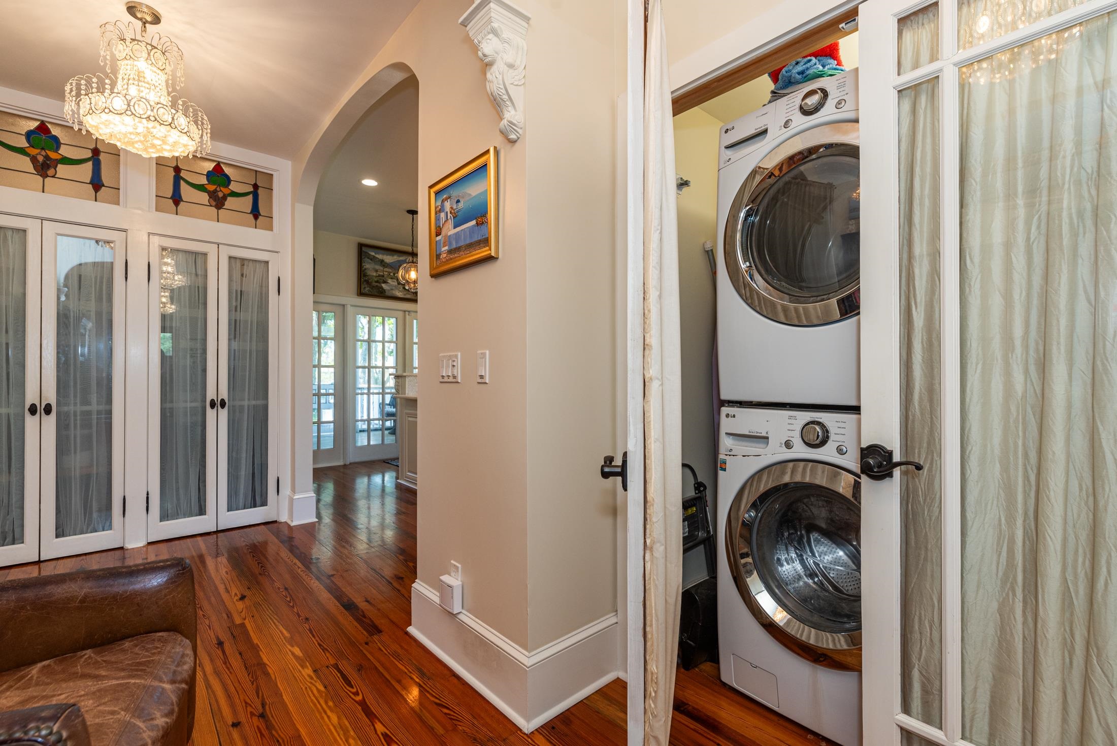 Image 25 of 65 For 288 St George St