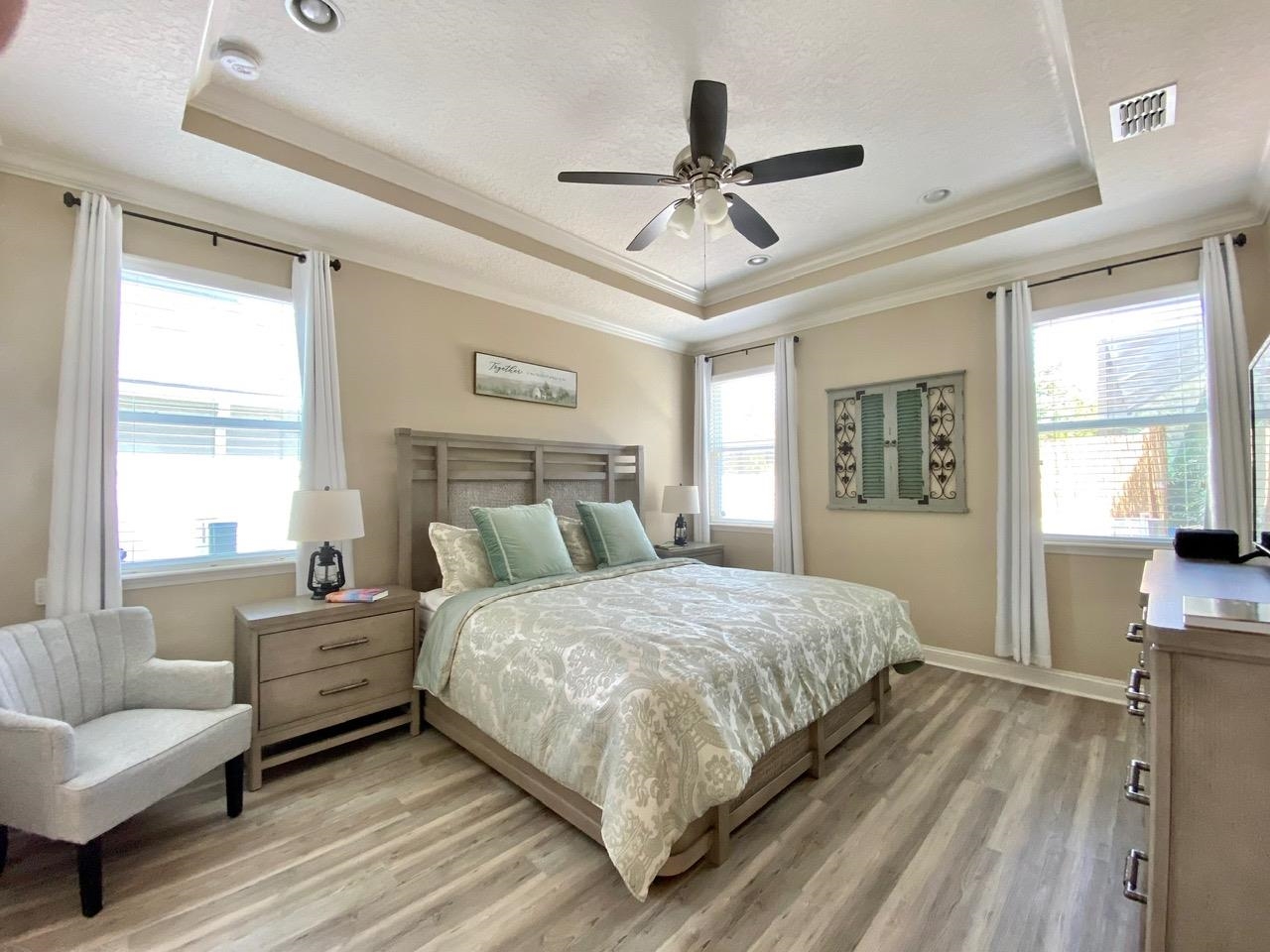 Image 28 of 66 For 115 Sierras Loop