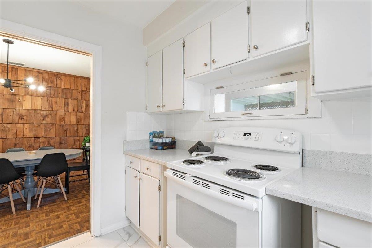 Image 15 of 37 For 1605 Furman Rd