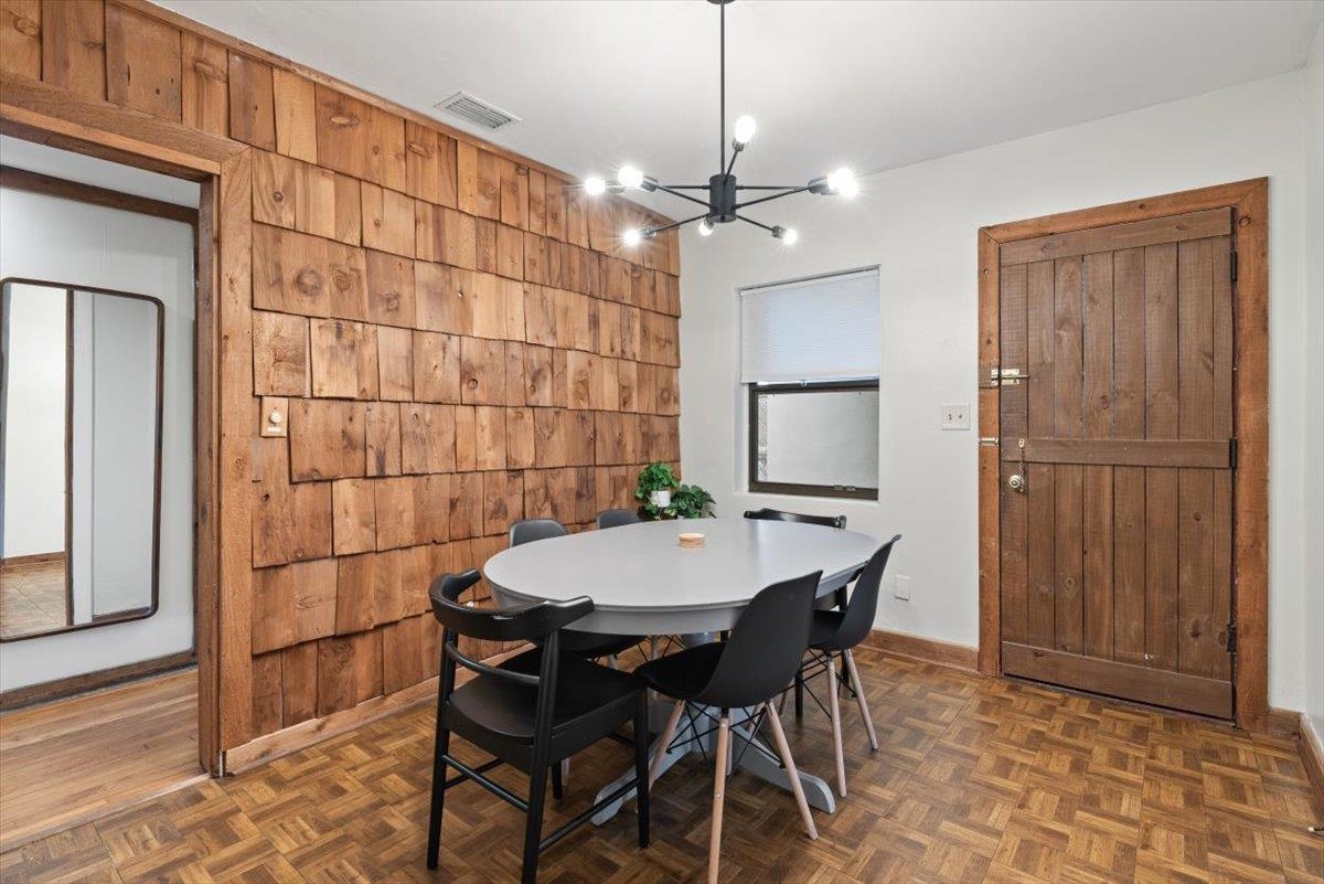 Image 9 of 37 For 1605 Furman Rd