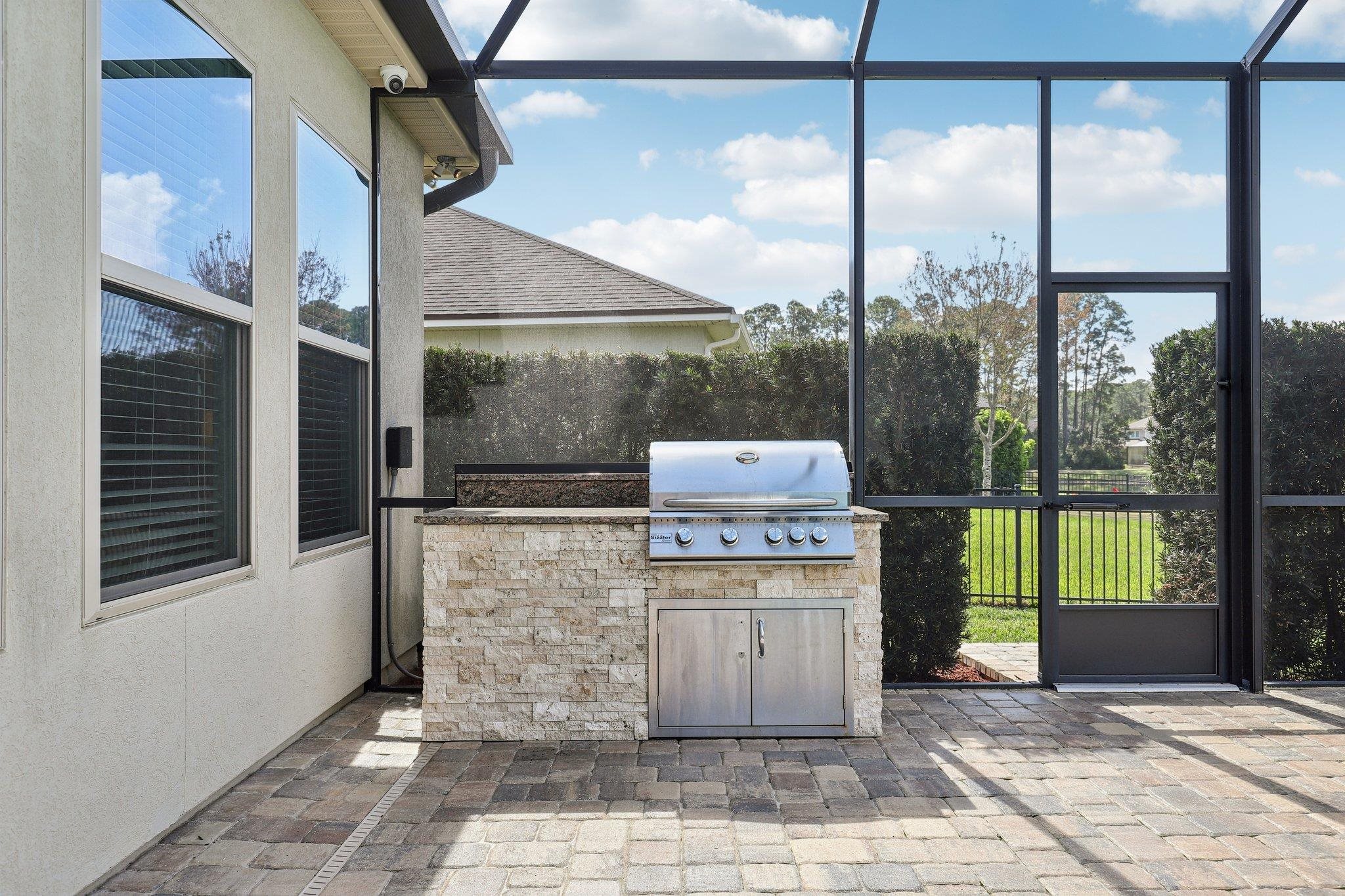 Image 34 of 61 For 510 Eagle Rock Dr