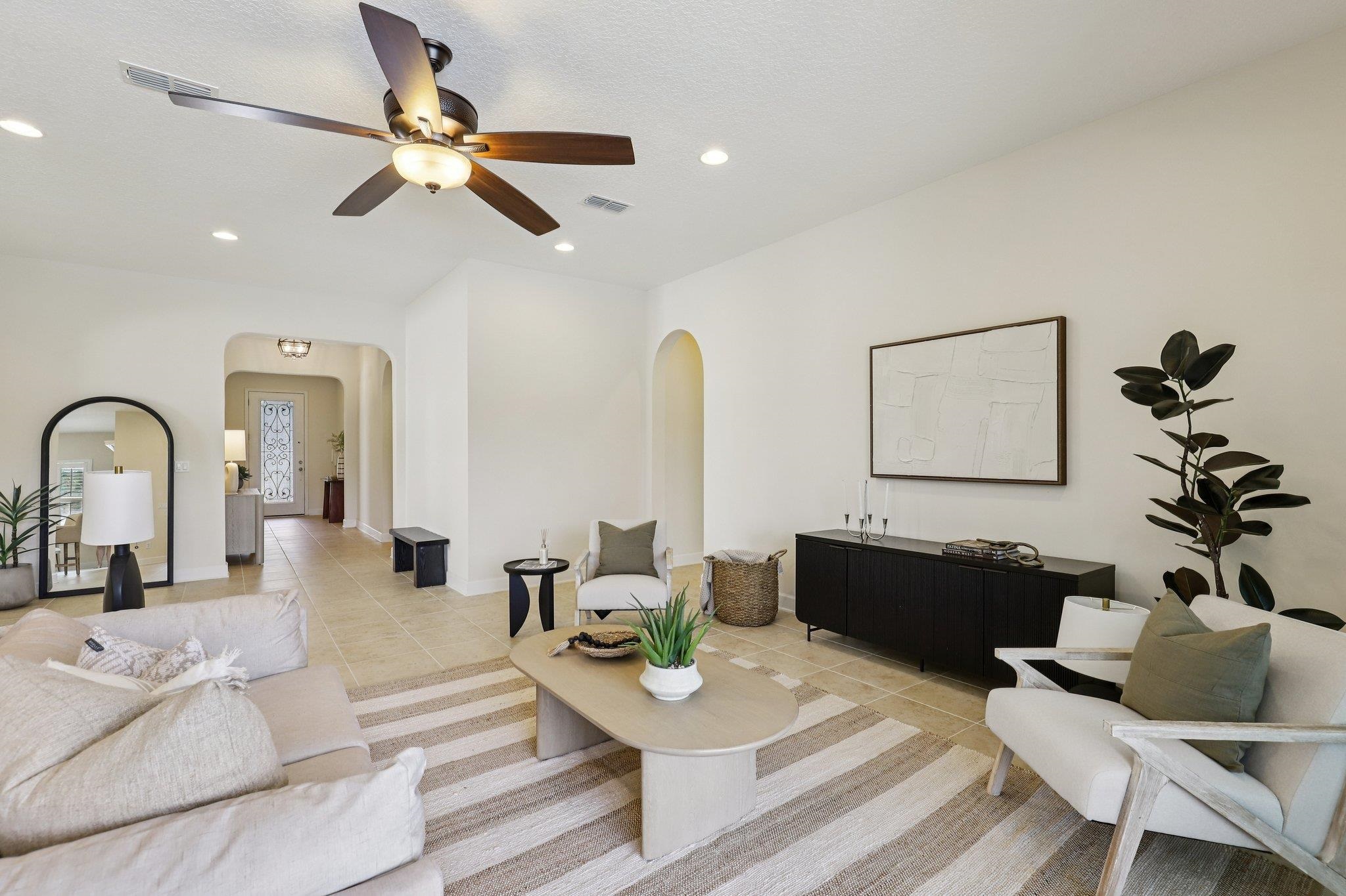 Image 4 of 61 For 510 Eagle Rock Dr