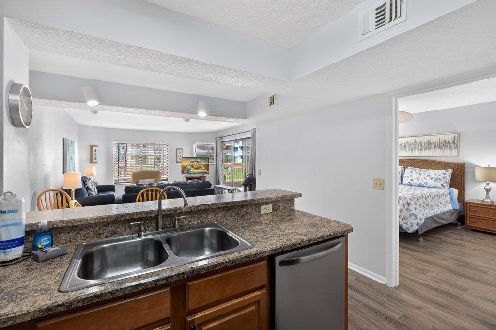 Image 24 of 69 For 4670 A1a S  1112