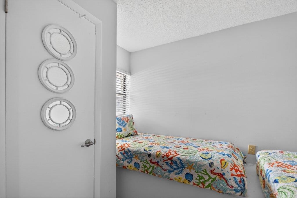 Image 7 of 69 For 4670 A1a S  1112