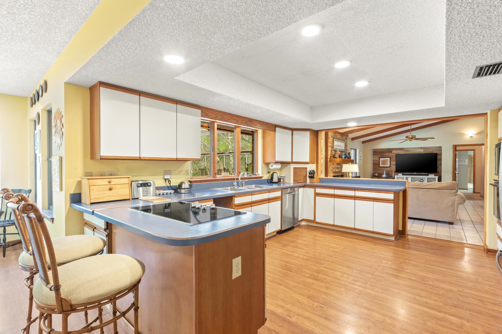 Image 14 of 48 For 3649 Lone Wolf Trl